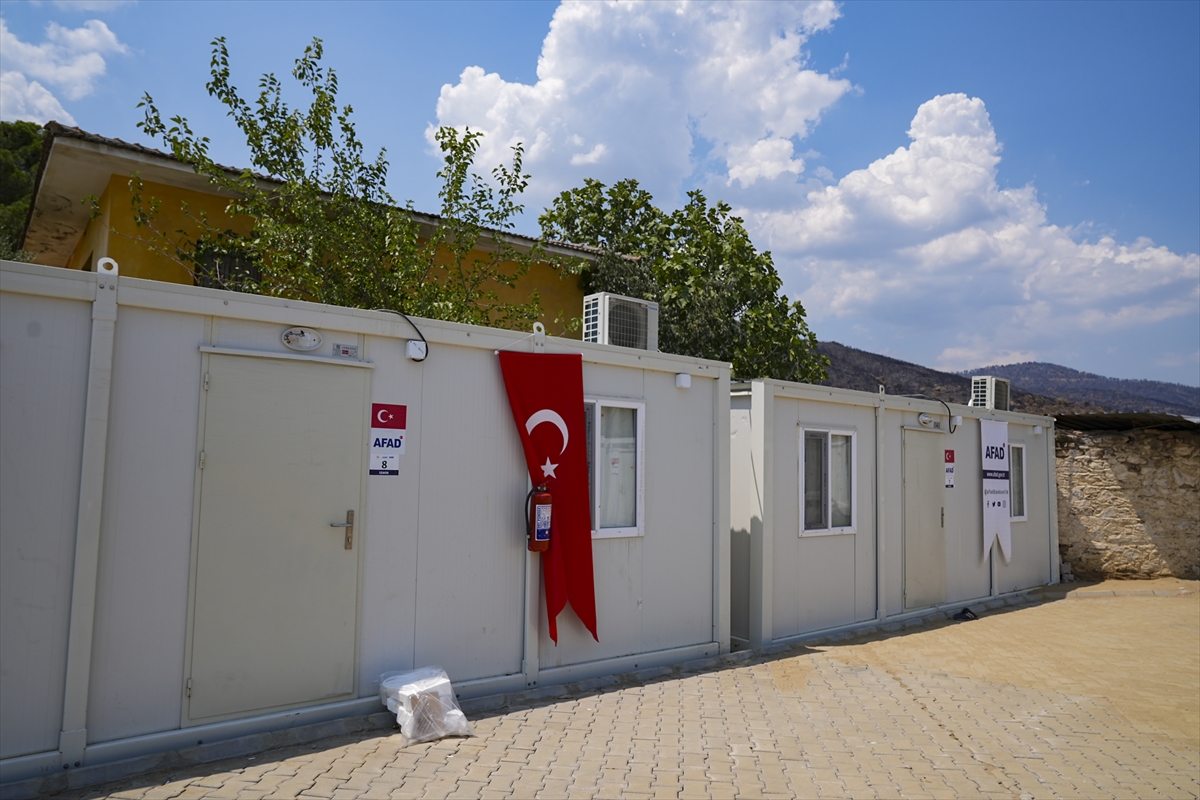 Ödemiş yangını sonrası yaralar sarılıyor: Afetzedelere 60 milyon liralık destek