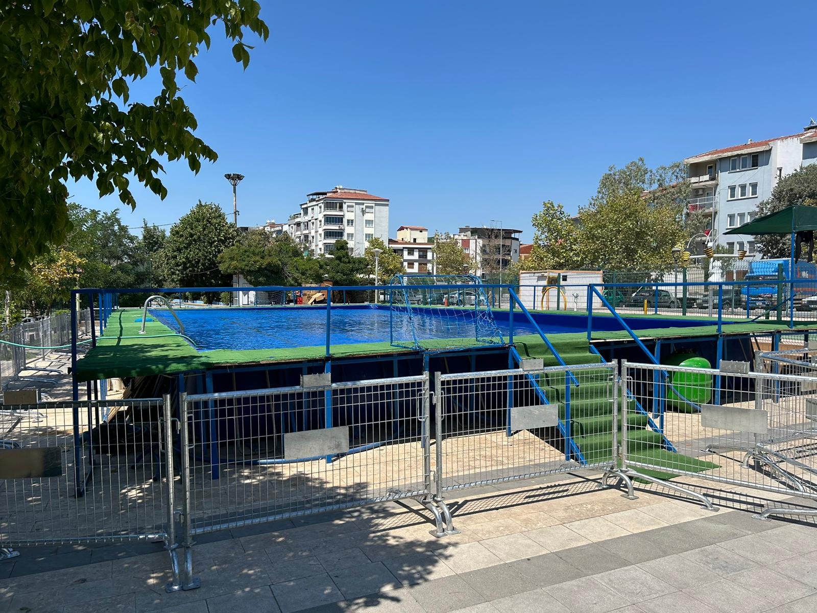 "Mahalleme Havuz Geldi" projesi Turgutlu’da minikleri sevindirdi