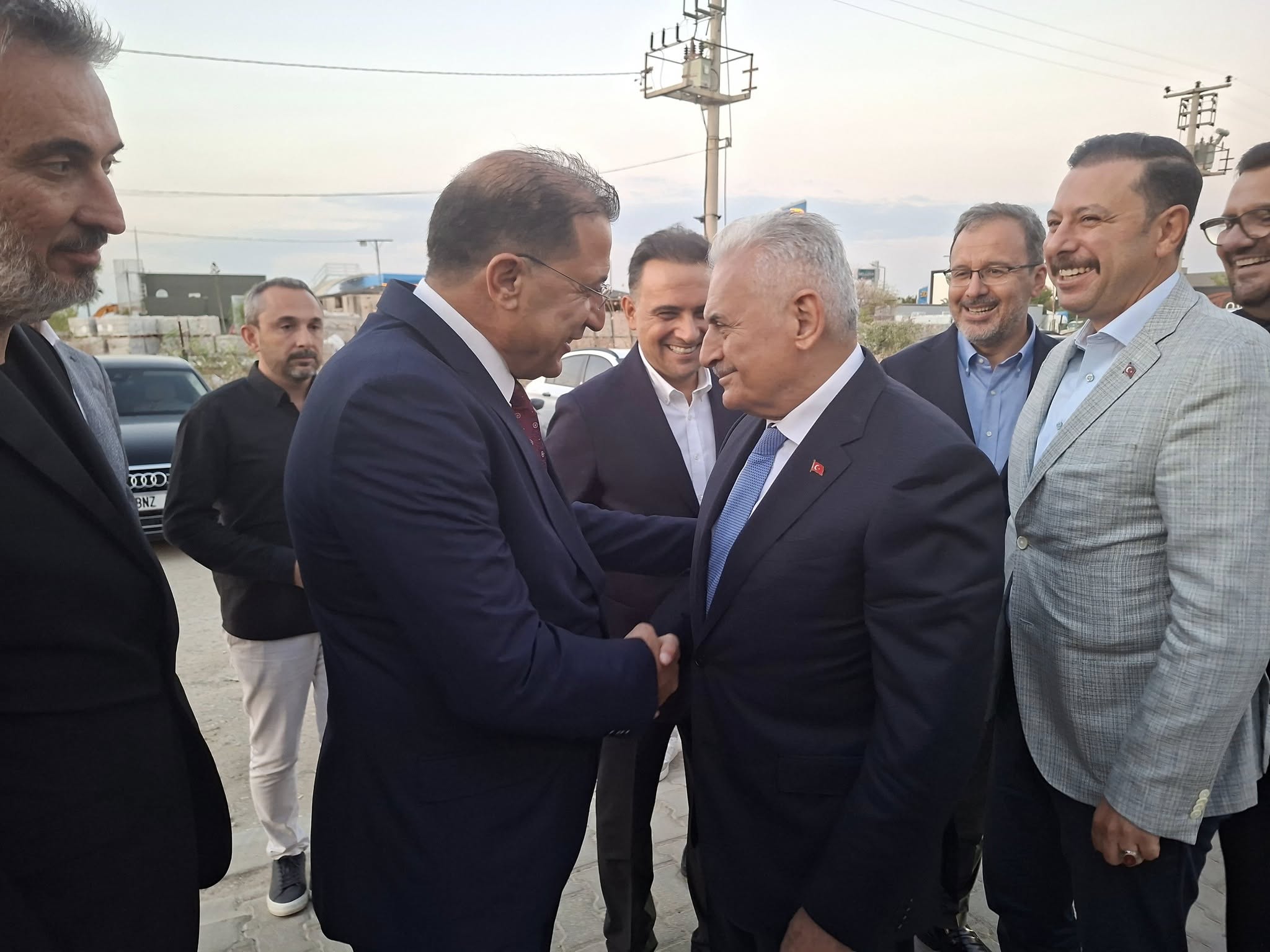 Ak Partili Vekilin Kızı Evlendi! Siyaset dünyası Manisa'da buluştu