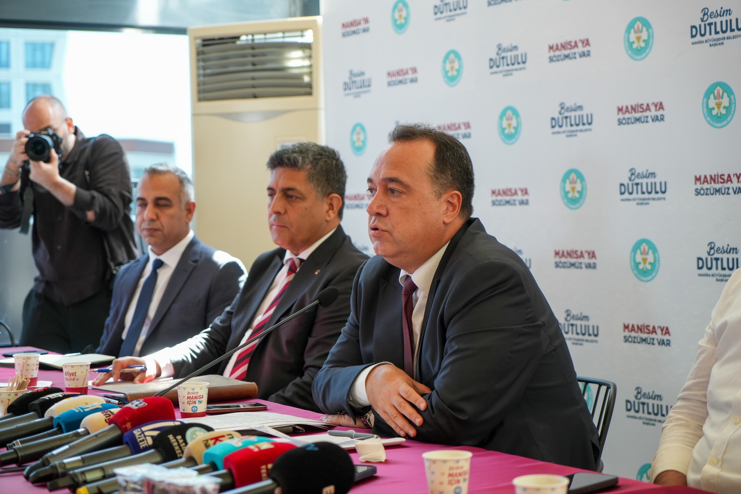 Başkan Dutlulu'dan öğrencilere müjde: 5 bin öğrenciye aylık bin lira burs!