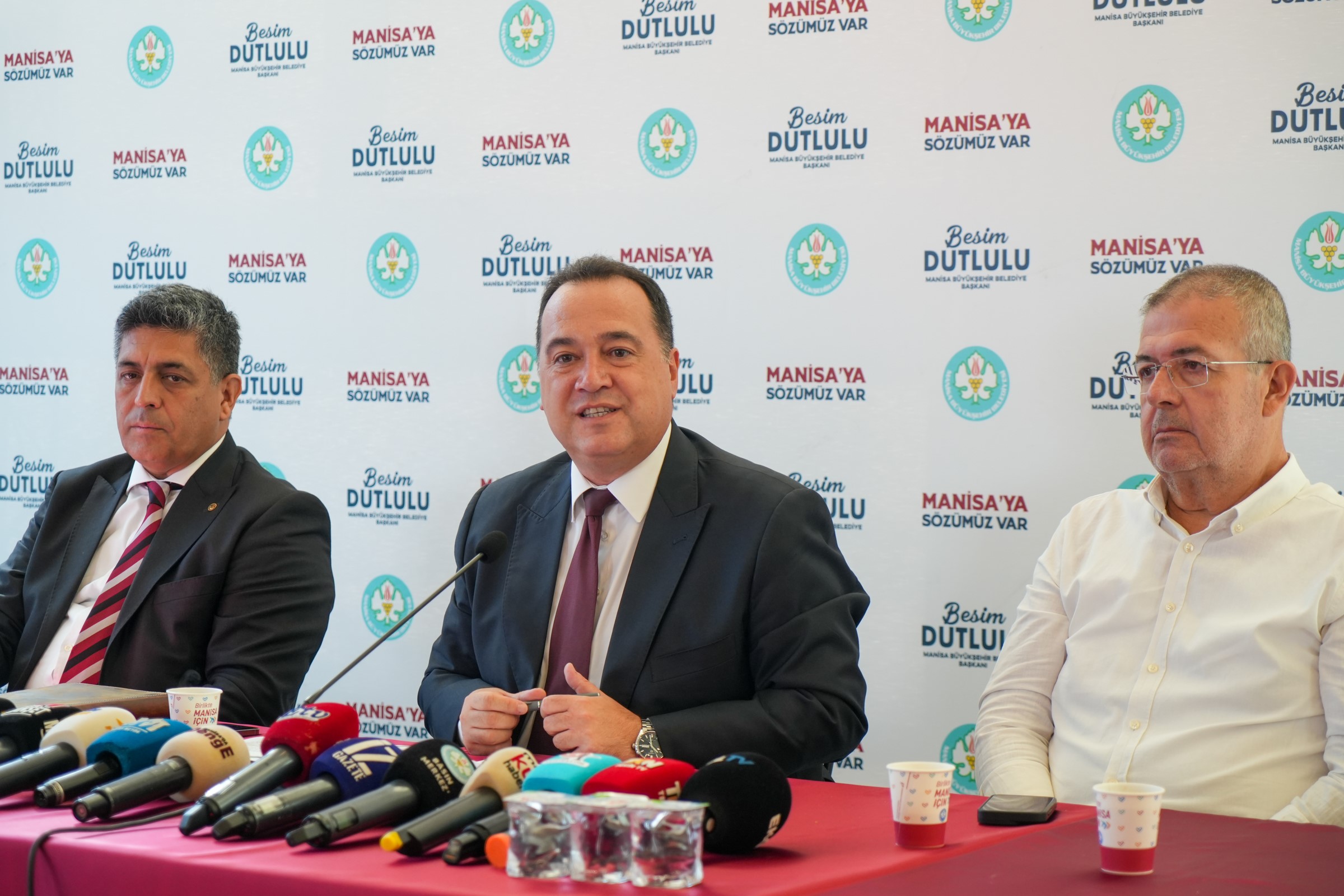 Başkan Dutlulu'dan öğrencilere müjde: 5 bin öğrenciye aylık bin lira burs!