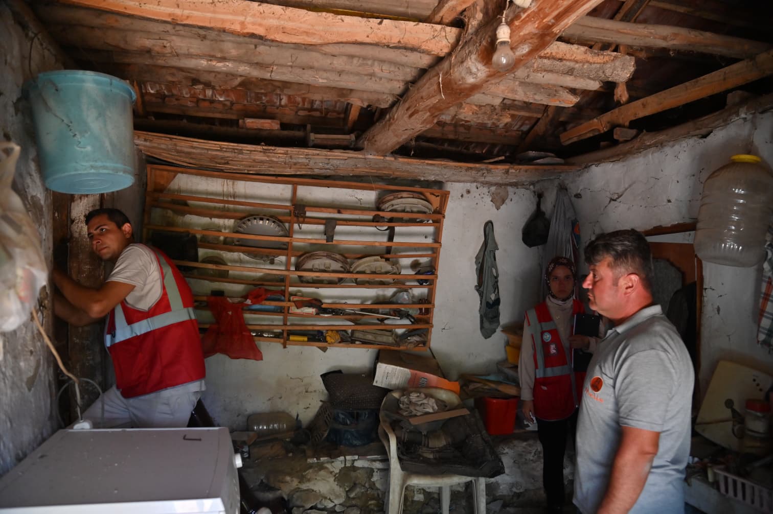 Manisa Büyükşehir’den Depremzedelere Destek