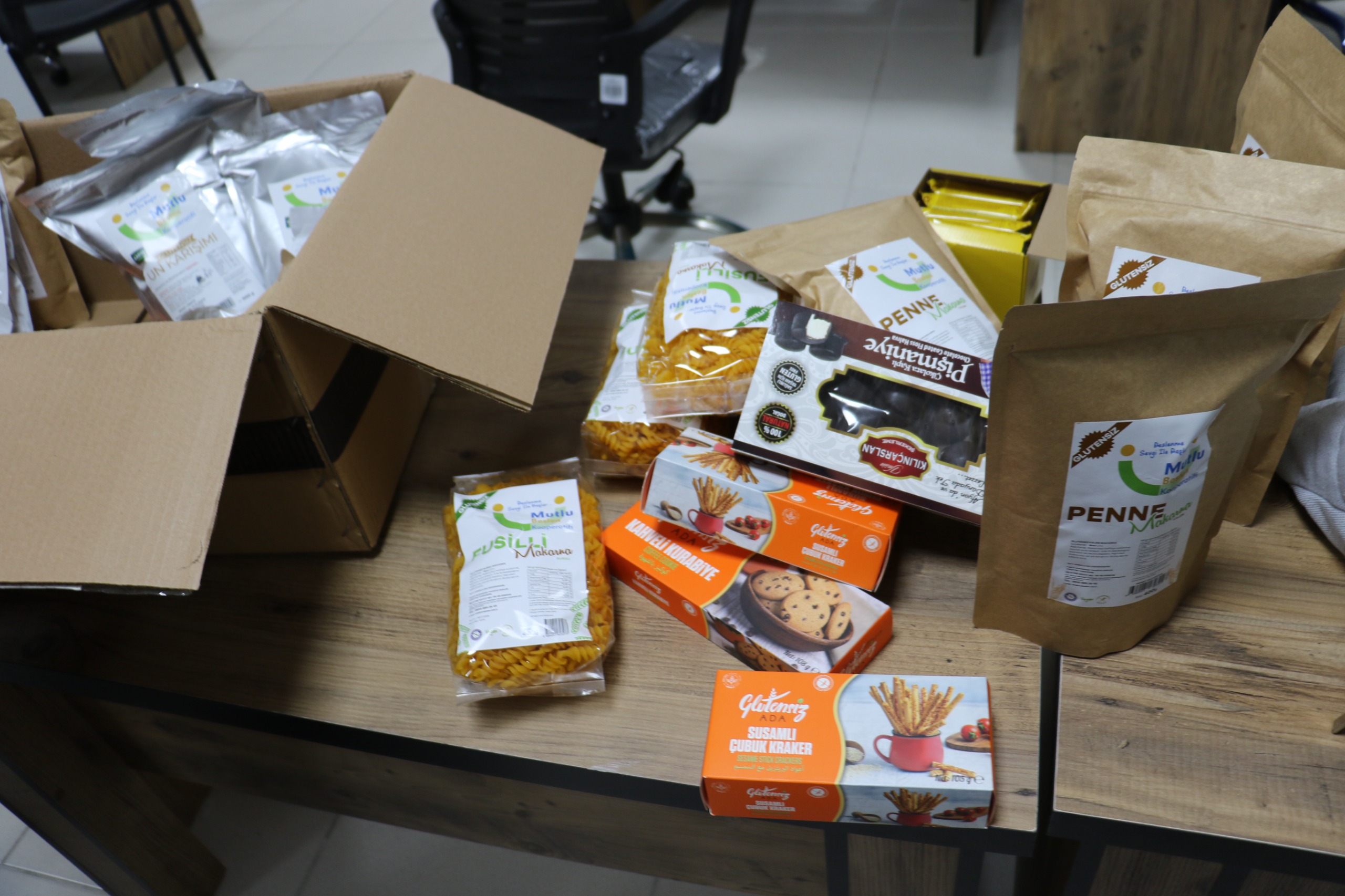 Manisa Büyükşehir'den Glutensiz ve Düşük Proteinli Gıda Paketleri