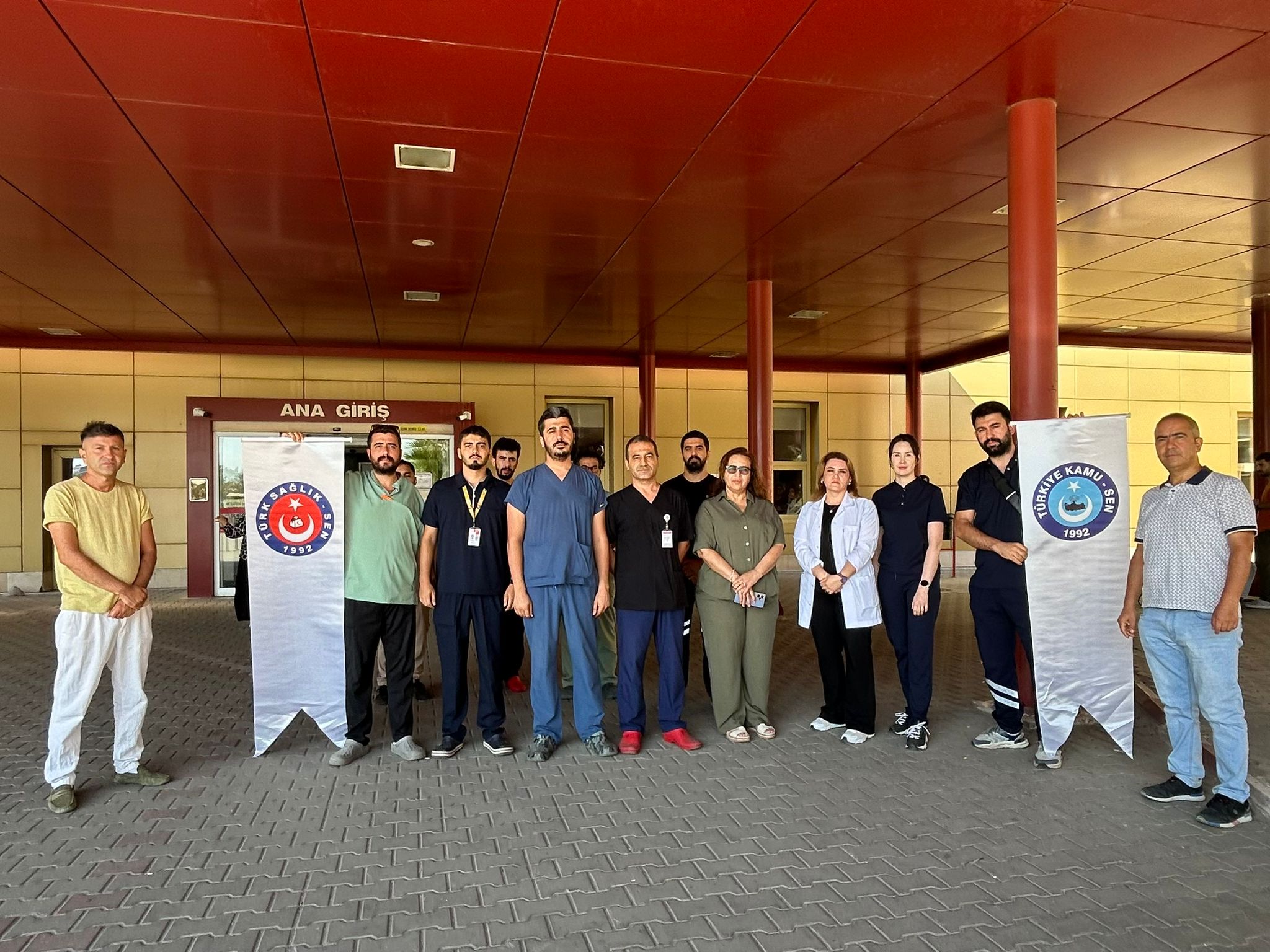 Turgutlu'da Memurlar İş Bıraktı!