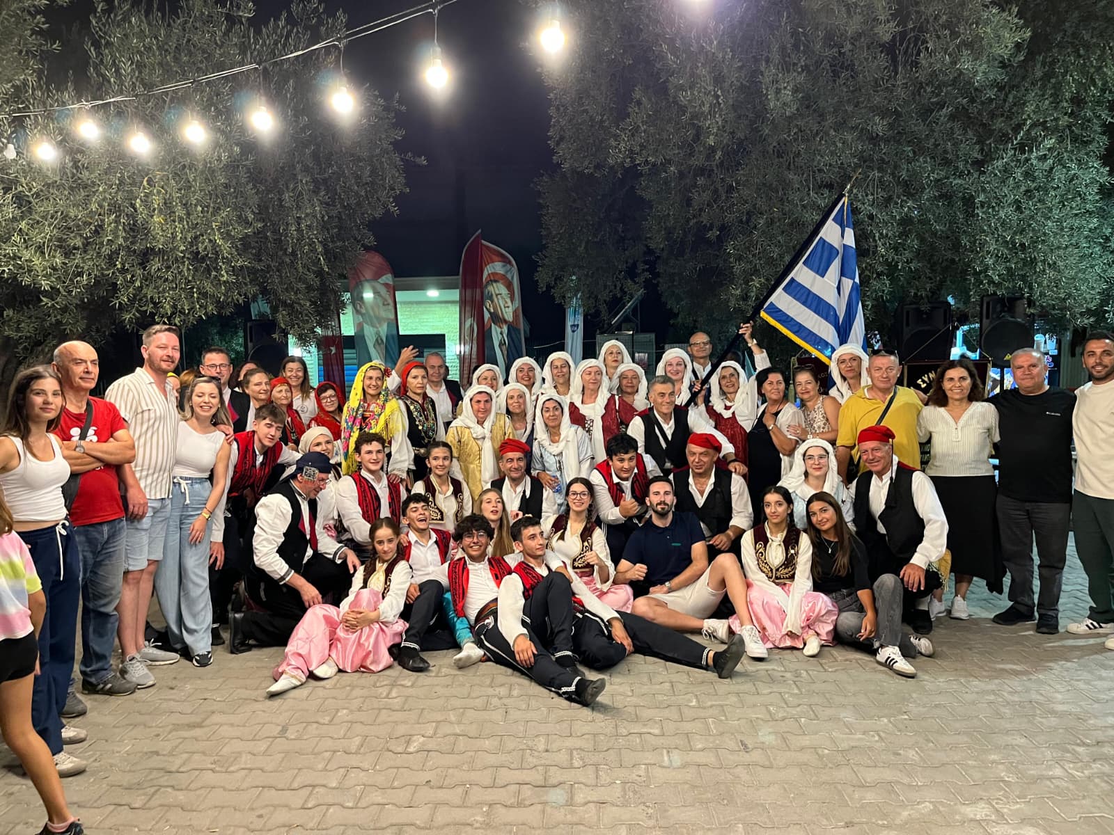Turgutlulu Gençlerden Söke’de Kültürlerarası Dostluk Gösterisi