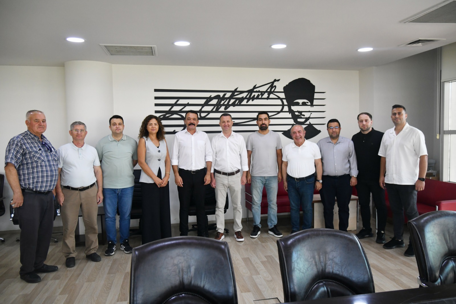 Deprem ve Doğal Afet Komisyonu Akhisar'da Yangın Bölgesini İnceledi