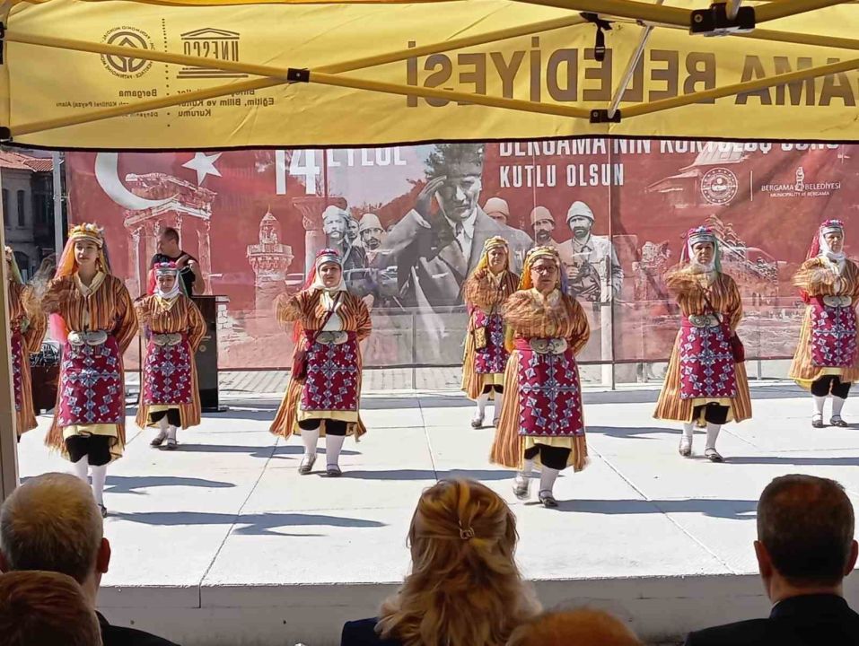 Bergama’nın kurtuluşunun 103. yılı coşkuyla kutlandı