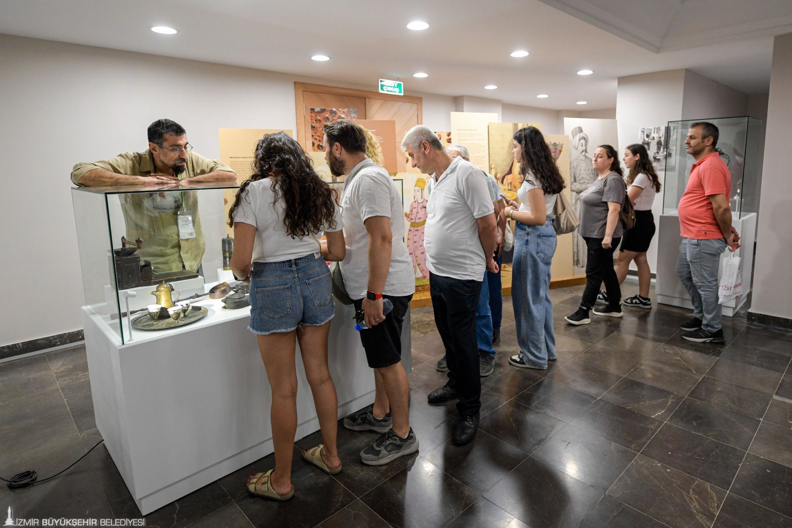 İzmir Fuarı'nın Efsanesi Göl Gazinosu Yenilendi