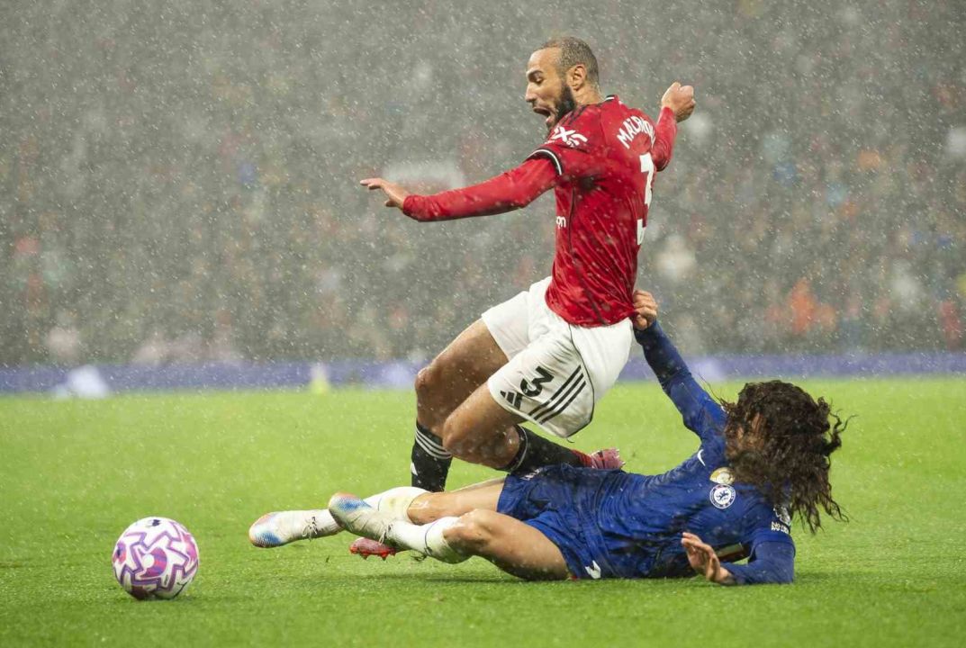 Manchester United, Chelsea’yi 2-1 mağlup etti