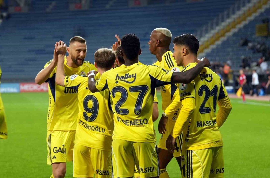 Fenerbahçe, UEFA Avrupa Ligi’nde sahne alıyor