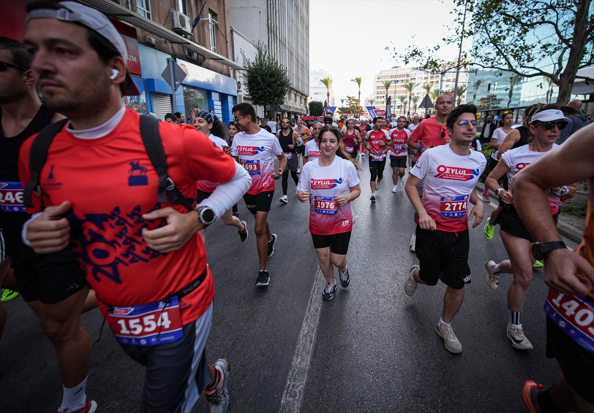 13. Uluslararası 9 Eylül İzmir Yarı Maratonu yapıldı