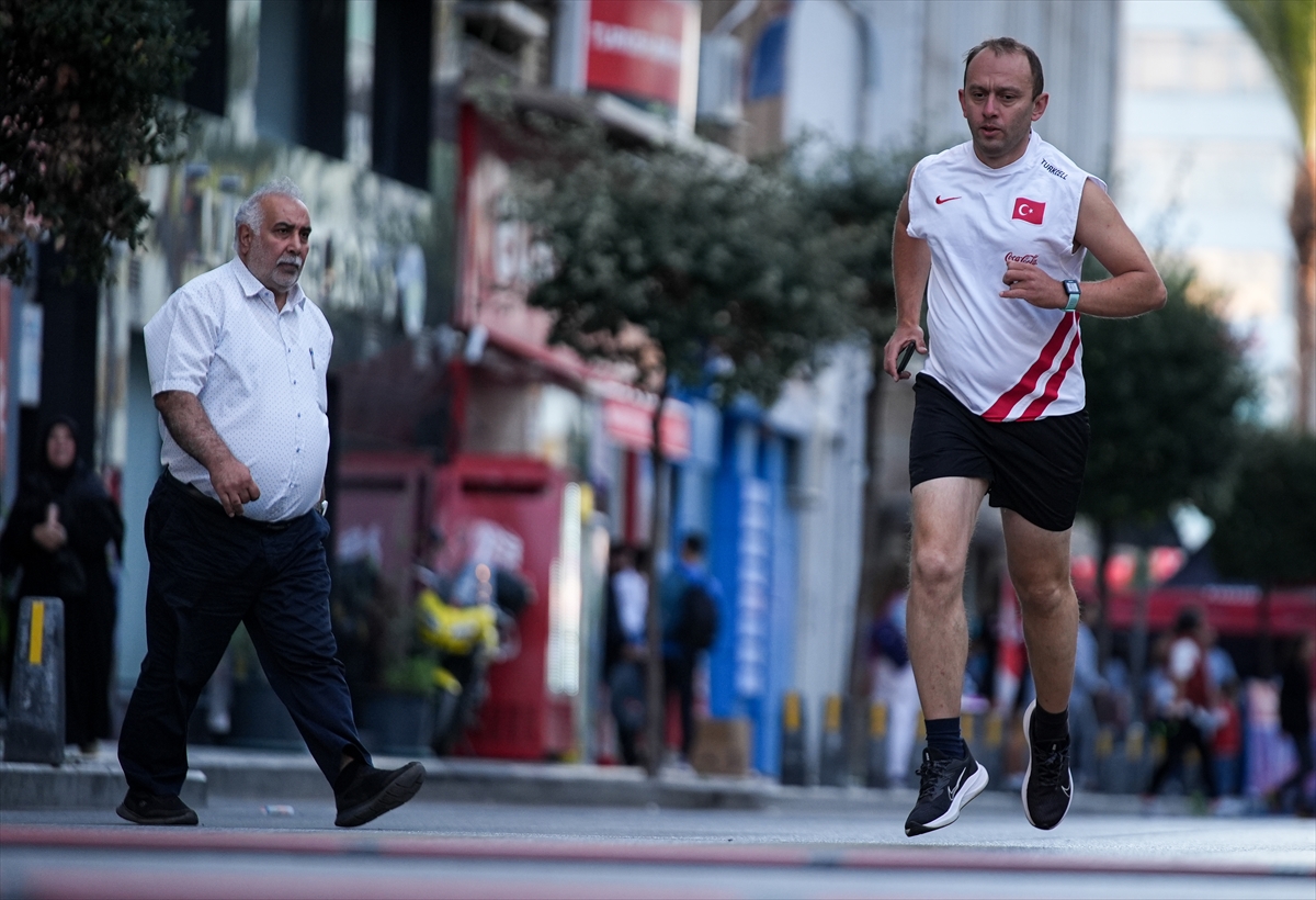 13. Uluslararası 9 Eylül İzmir Yarı Maratonu yapıldı