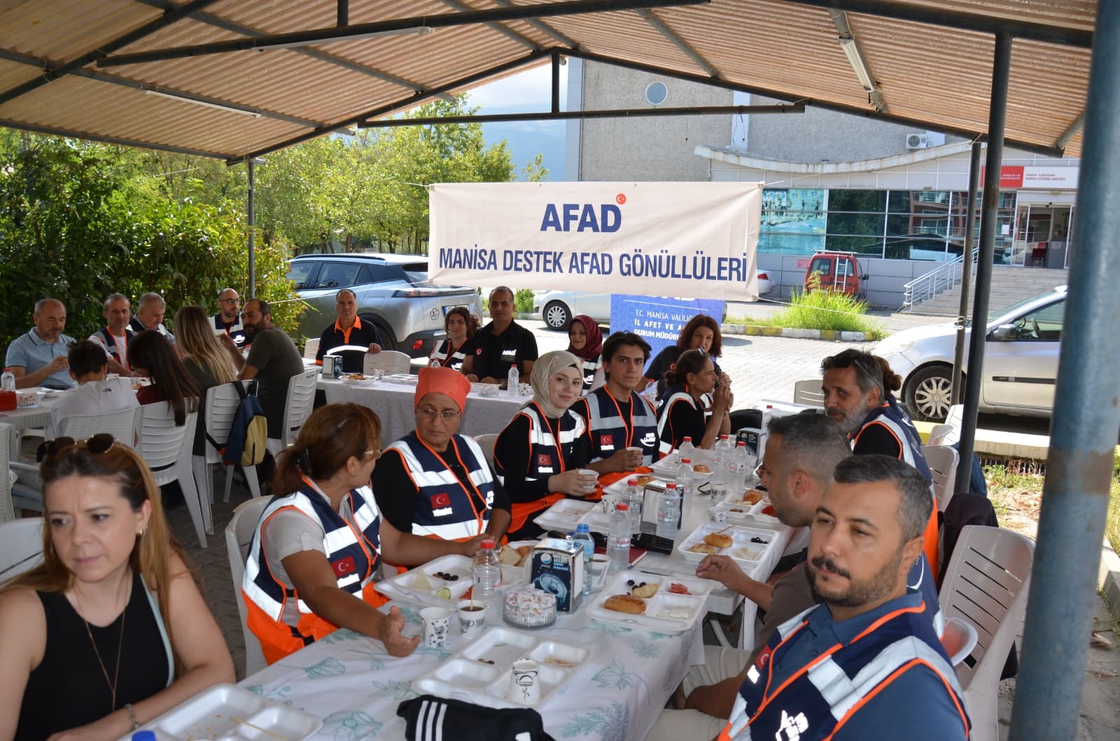 Manisa'da 20 bin gönüllü toplandı