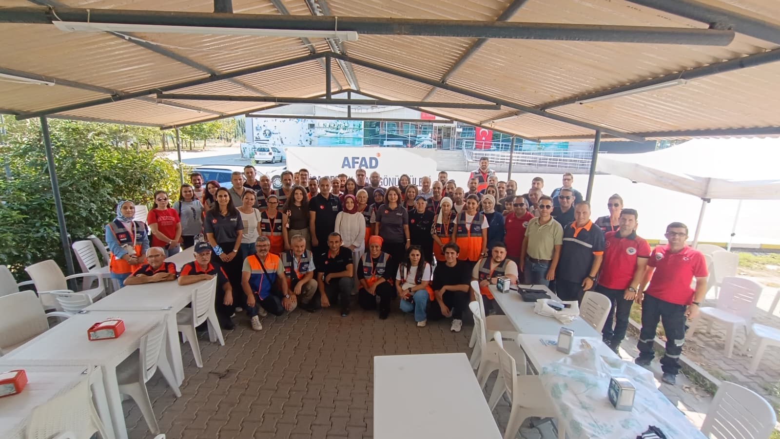 Manisa'da 20 bin gönüllü toplandı