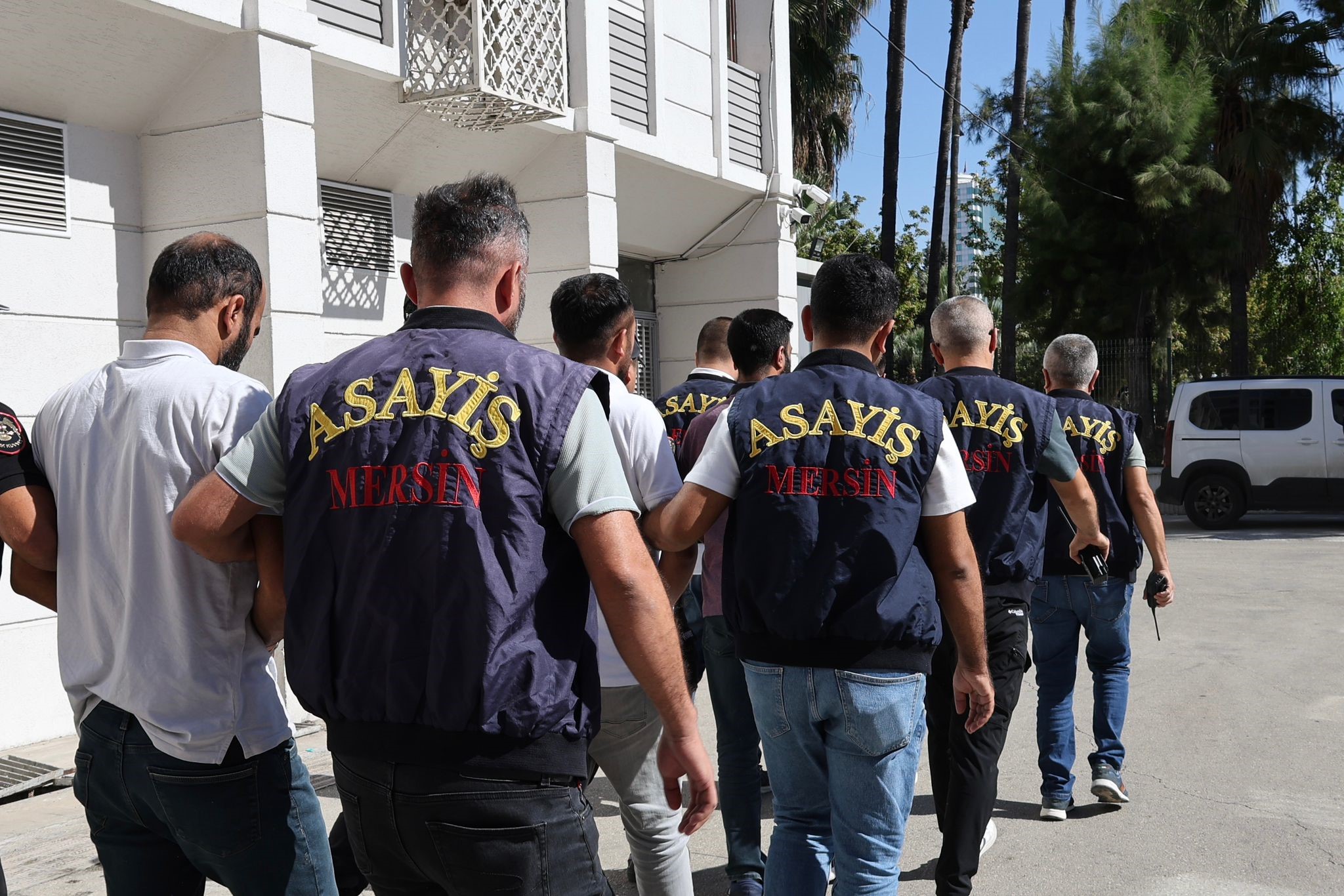 16  Milyon Liralık Soyguna Karıştı! Damda Uyurken Yakalandı