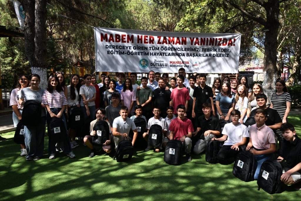 Çorbadan Çantaya, Misafirhaneden Kursa  Manisa'da Öğrencilere Tam Destek