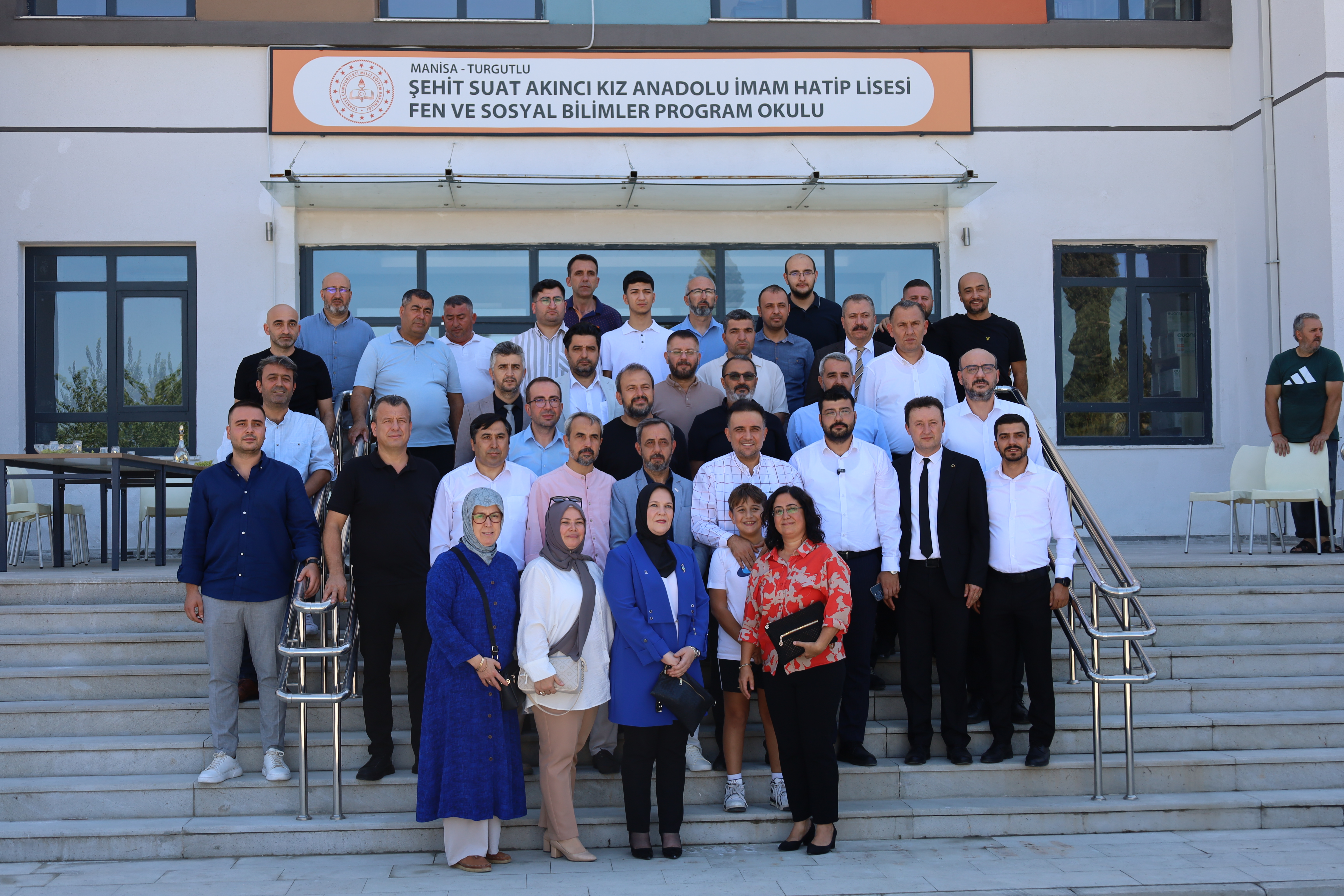 Ak Parti Manisa Milletvekili Baybatur:  “Turgutlu'ya 2 Yeni Okul Kazandıracağız”