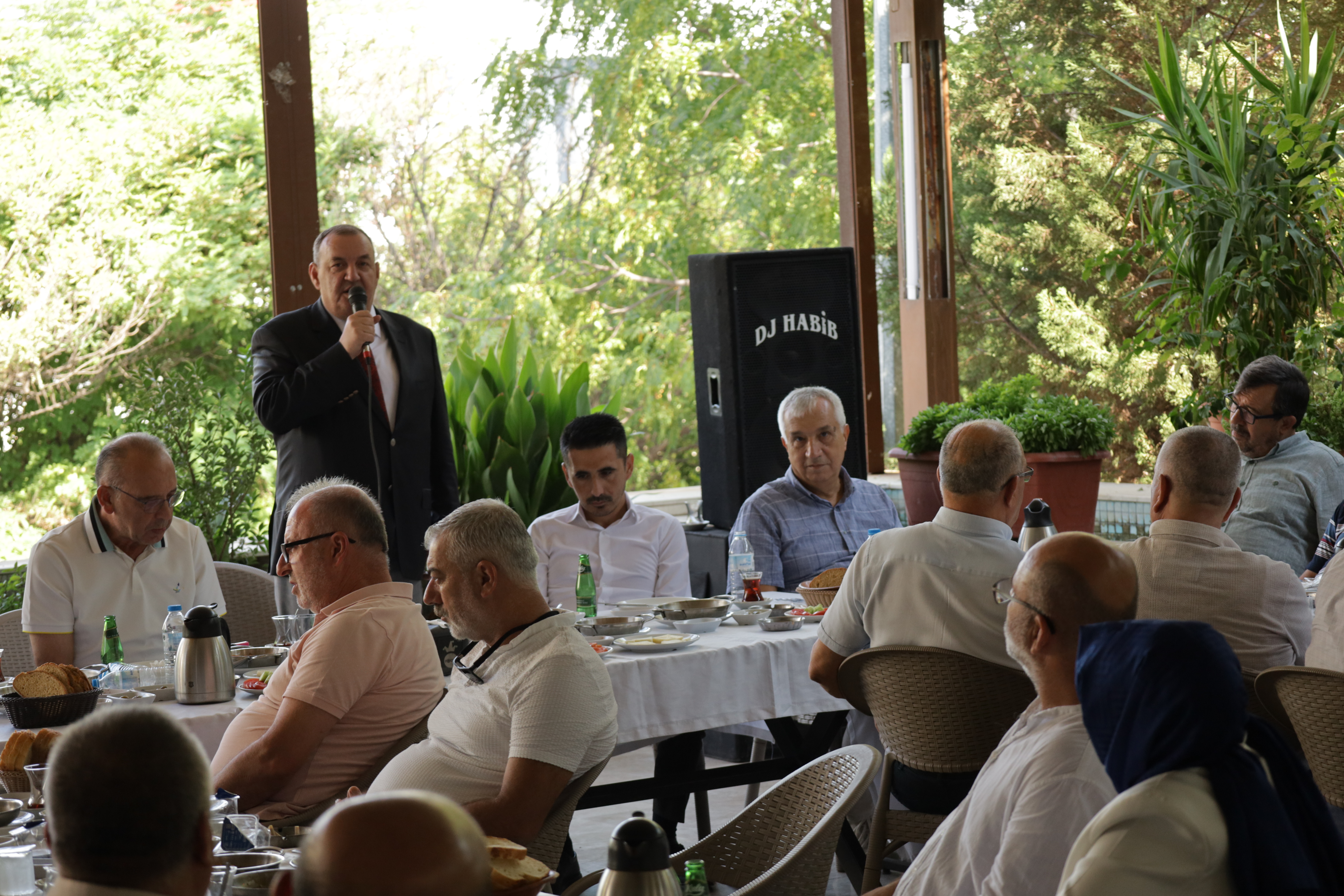 Başkan Akın Turgutlu'da Kamyoncularla Bir Araya Geldi