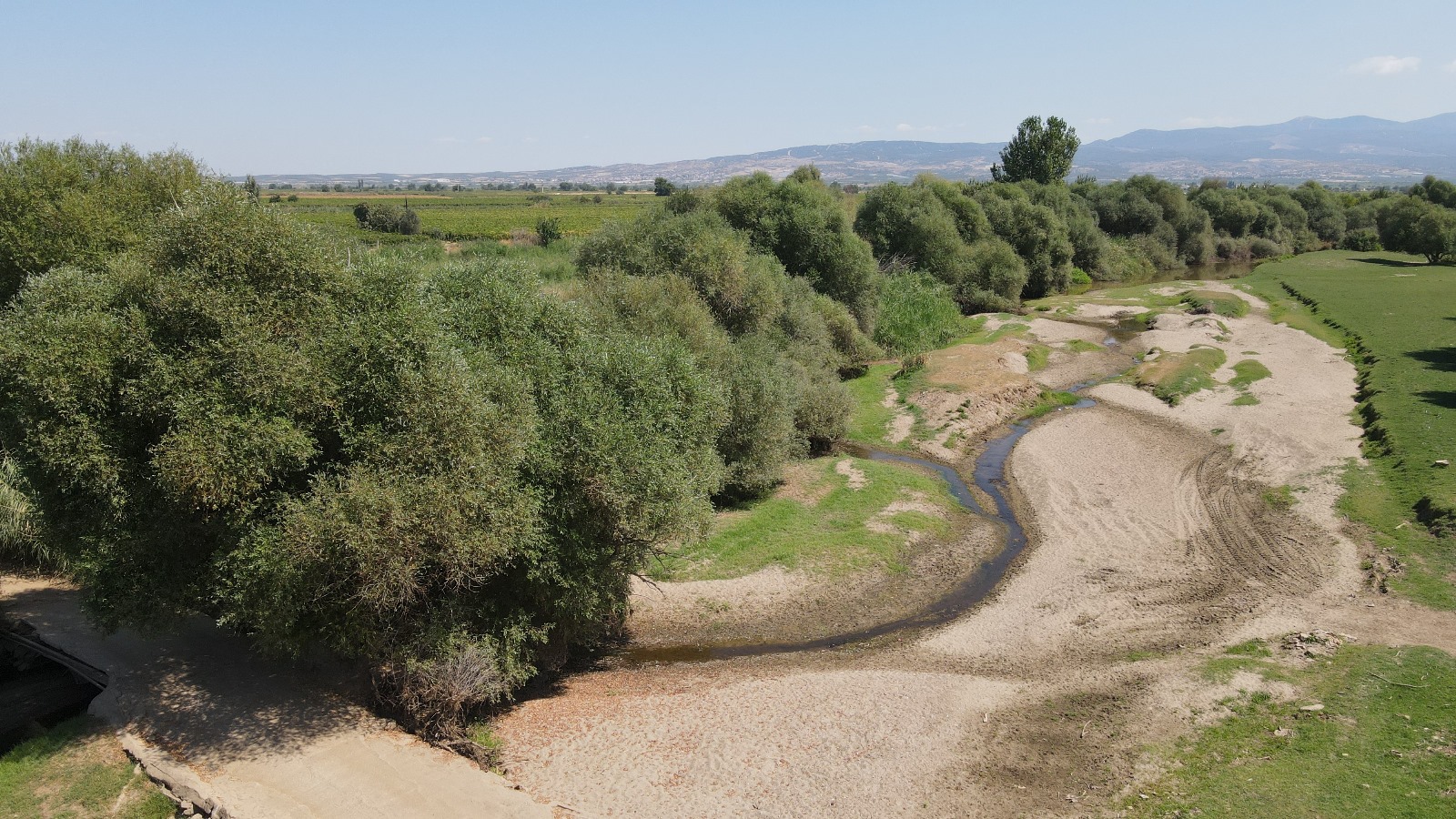 Ege’nin Can Damarı Gediz Nehri’nde Su Kalmadı
