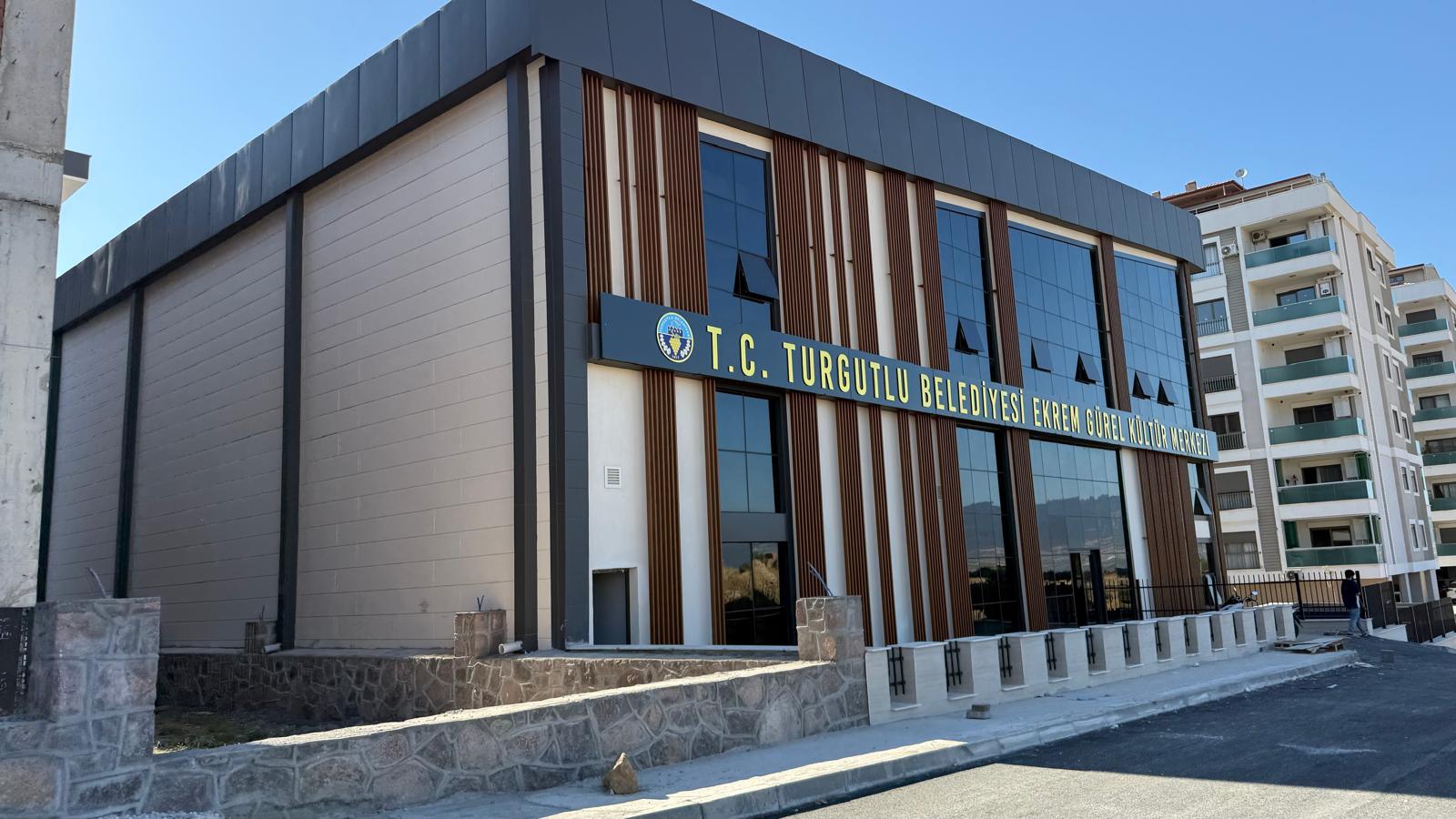 Turgutlu Belediyesi Ekrem Gürel Kültür Merkezi Açılışa Hazırlanıyor