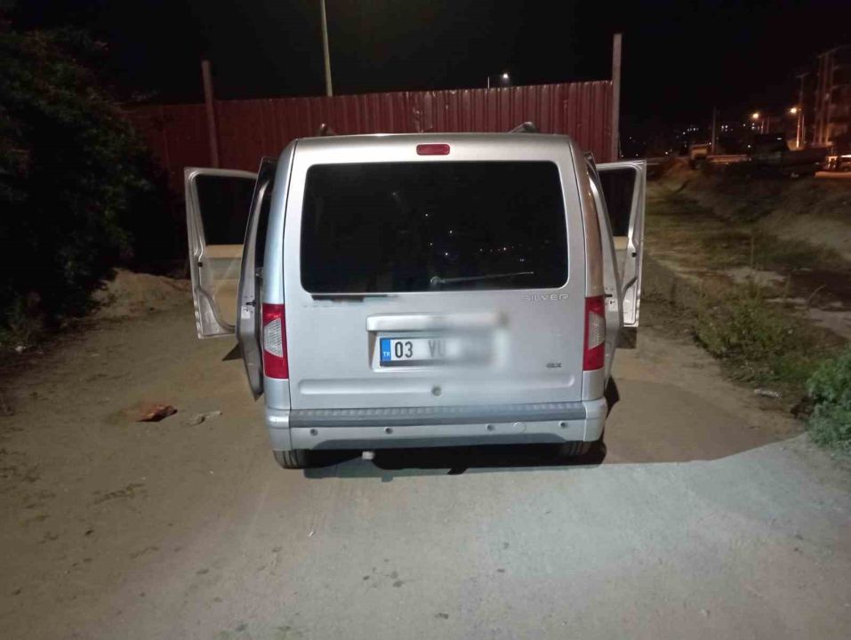 Manisa'da polis ile 16 yaşındaki ehliyetsiz sürücü arasında kovalamaca