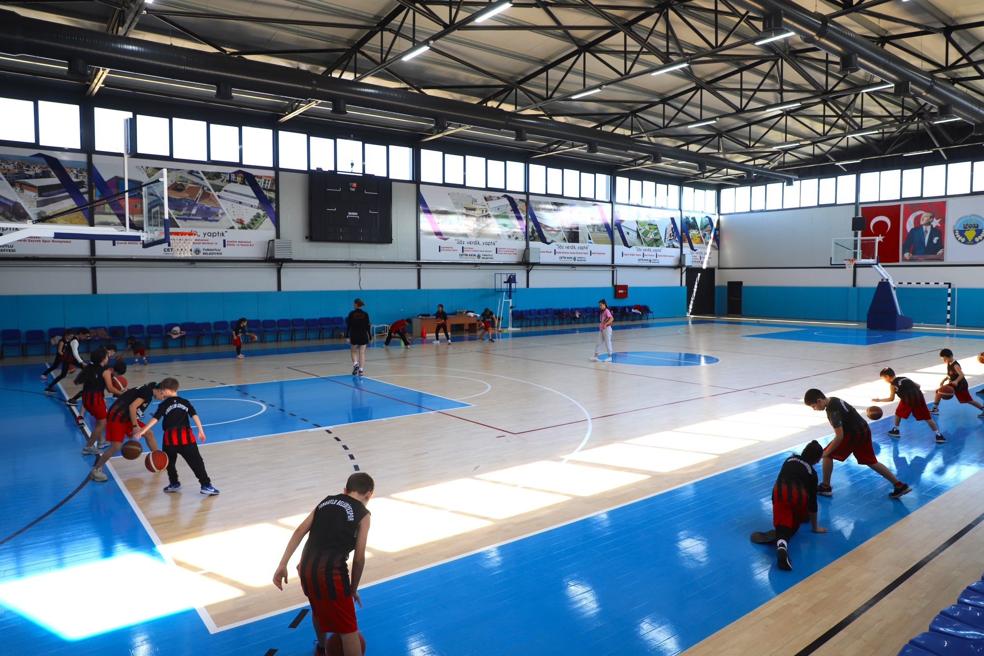Turgutlu'da Kış Spor Okulları Başladı, Kayıtlar Devam Ediyor