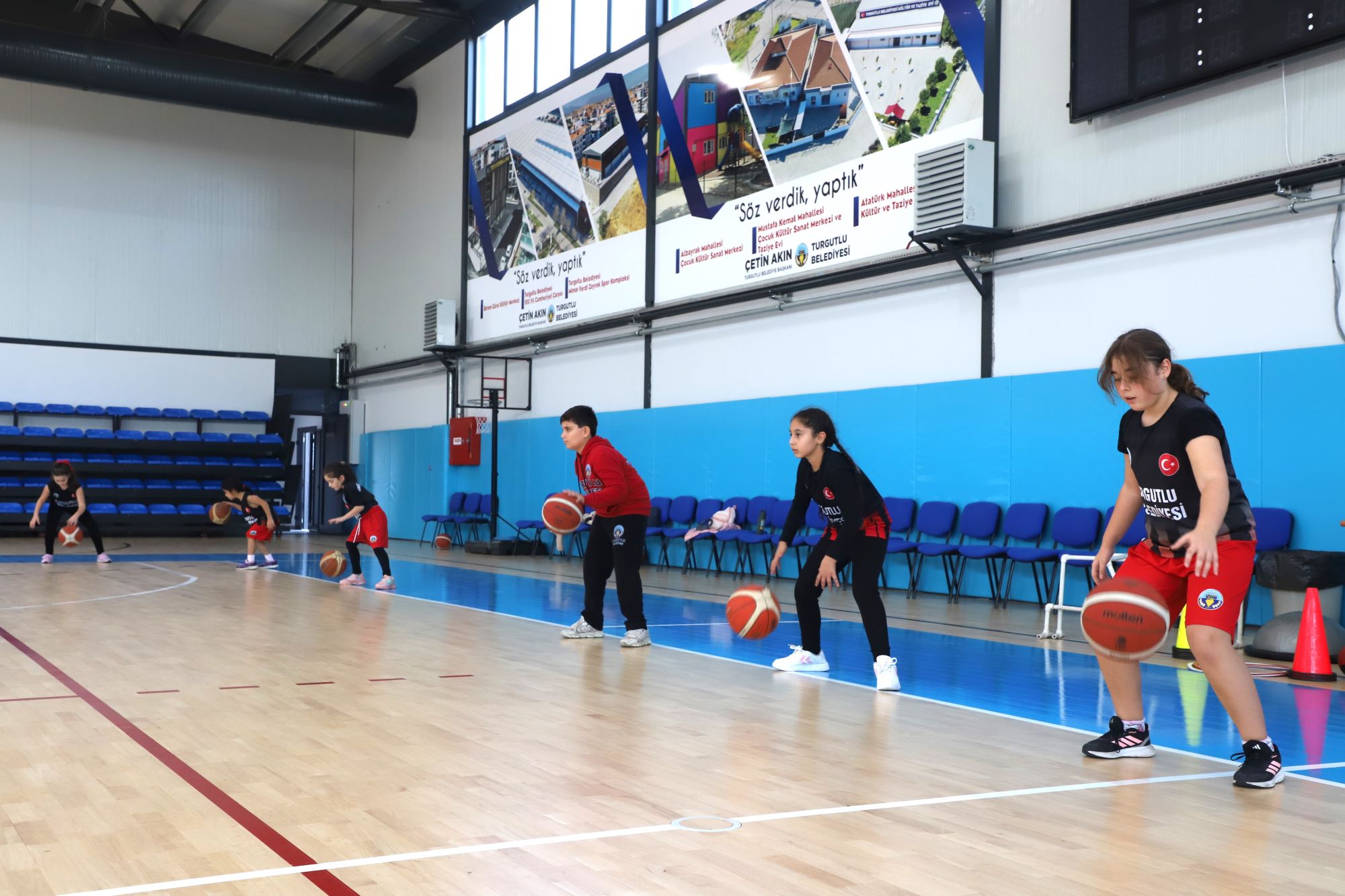 Turgutlu'da Kış Spor Okulları Başladı, Kayıtlar Devam Ediyor