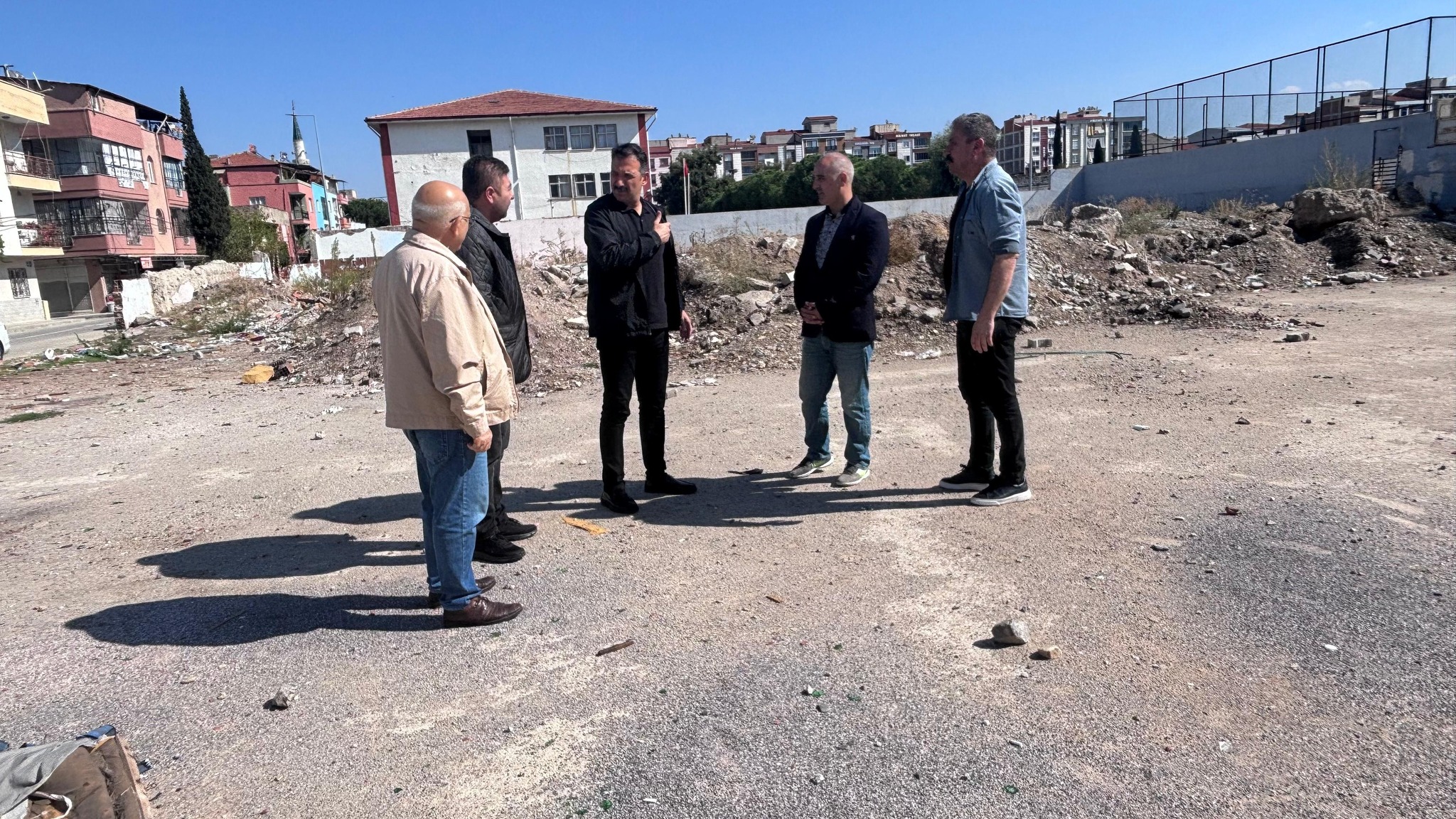 İl Milli Eğitim Müdürü İnceledi; Turgutlu’da 2 okul yeniden inşa edilecek