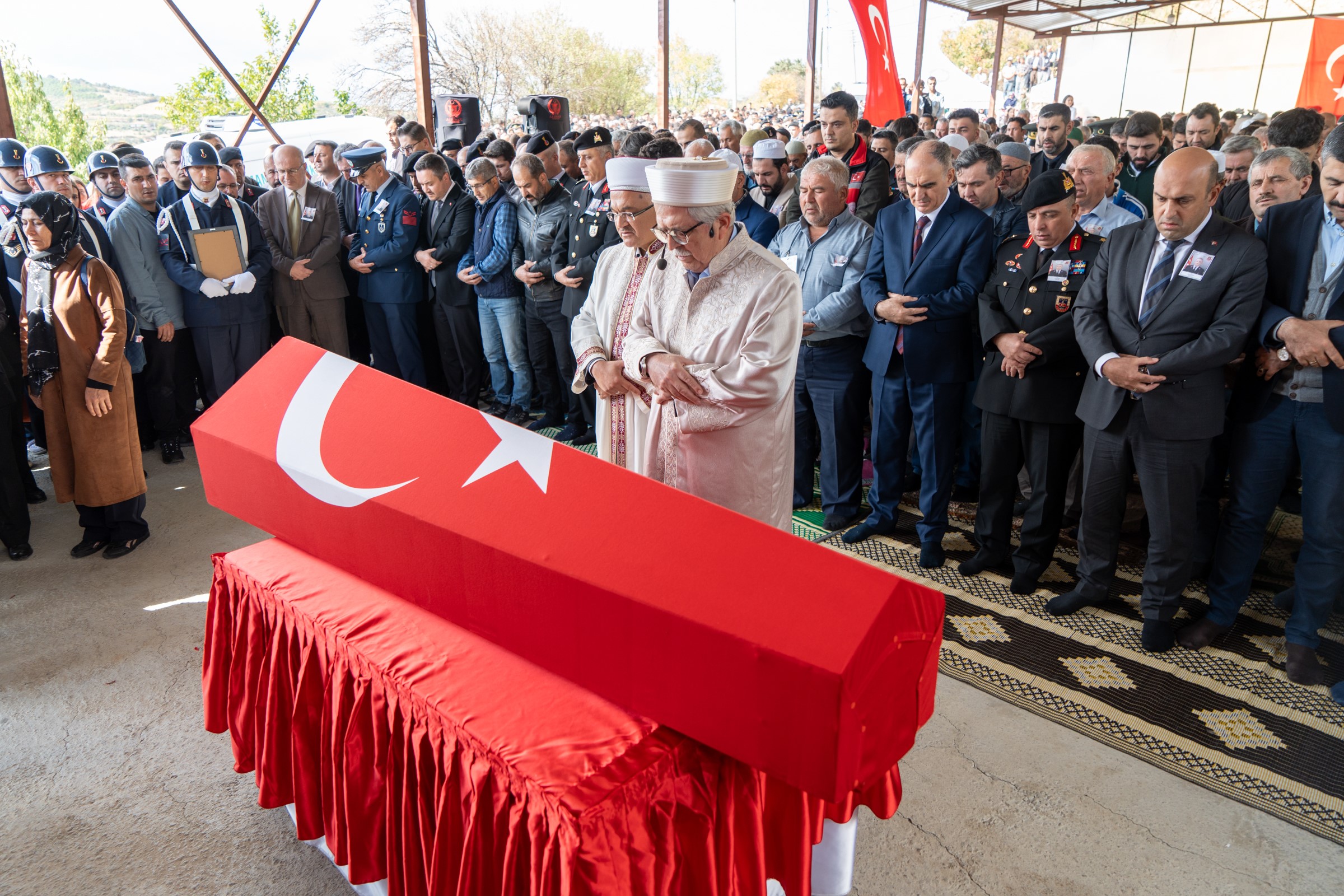 Manisalı Şehit gözyaşlarıyla uğurlandı