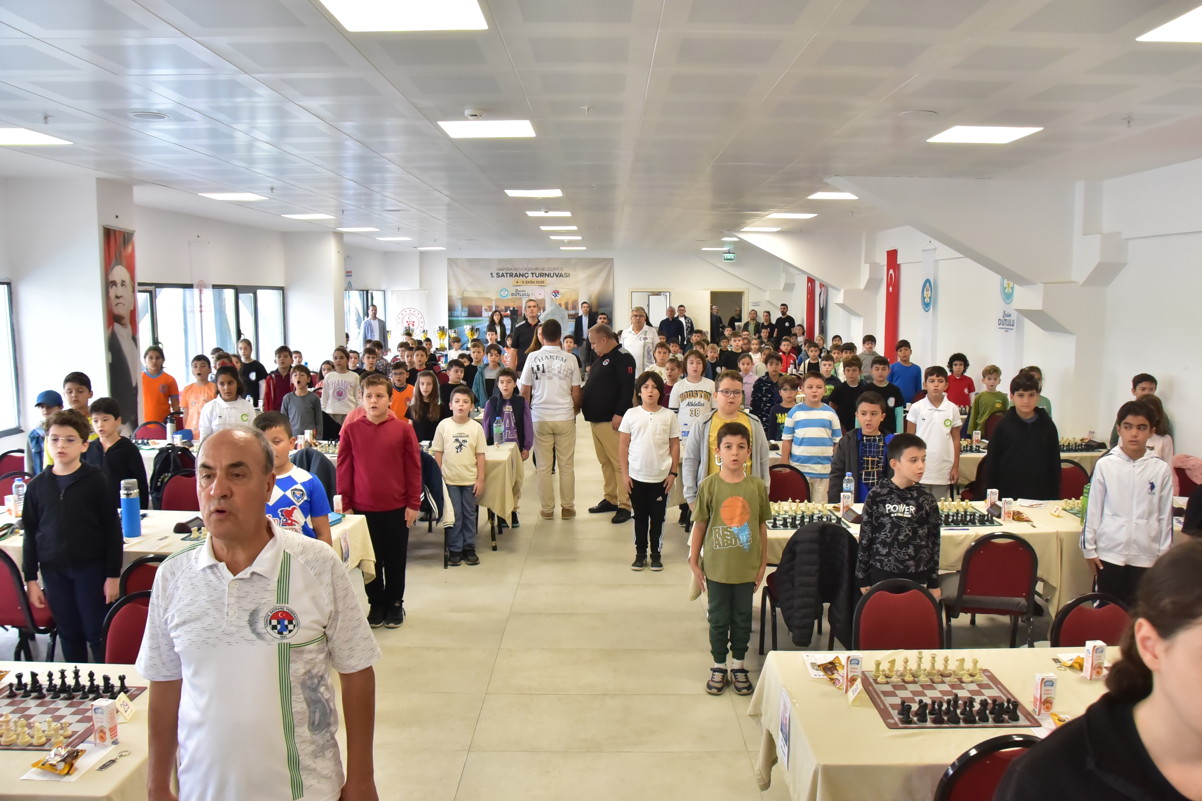 Manisa’da Satranç Turnuvası Ödülleri Sahiplerini Buldu