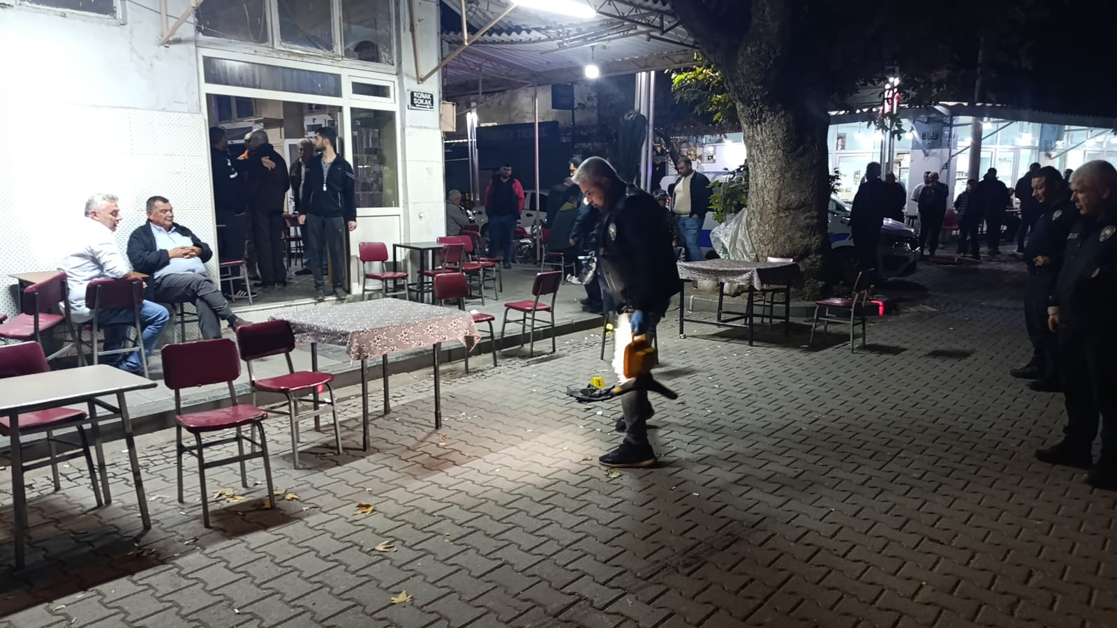 Turgutlu’da kanlı gece: Tartıştığı kişiyi silahla yaraladı