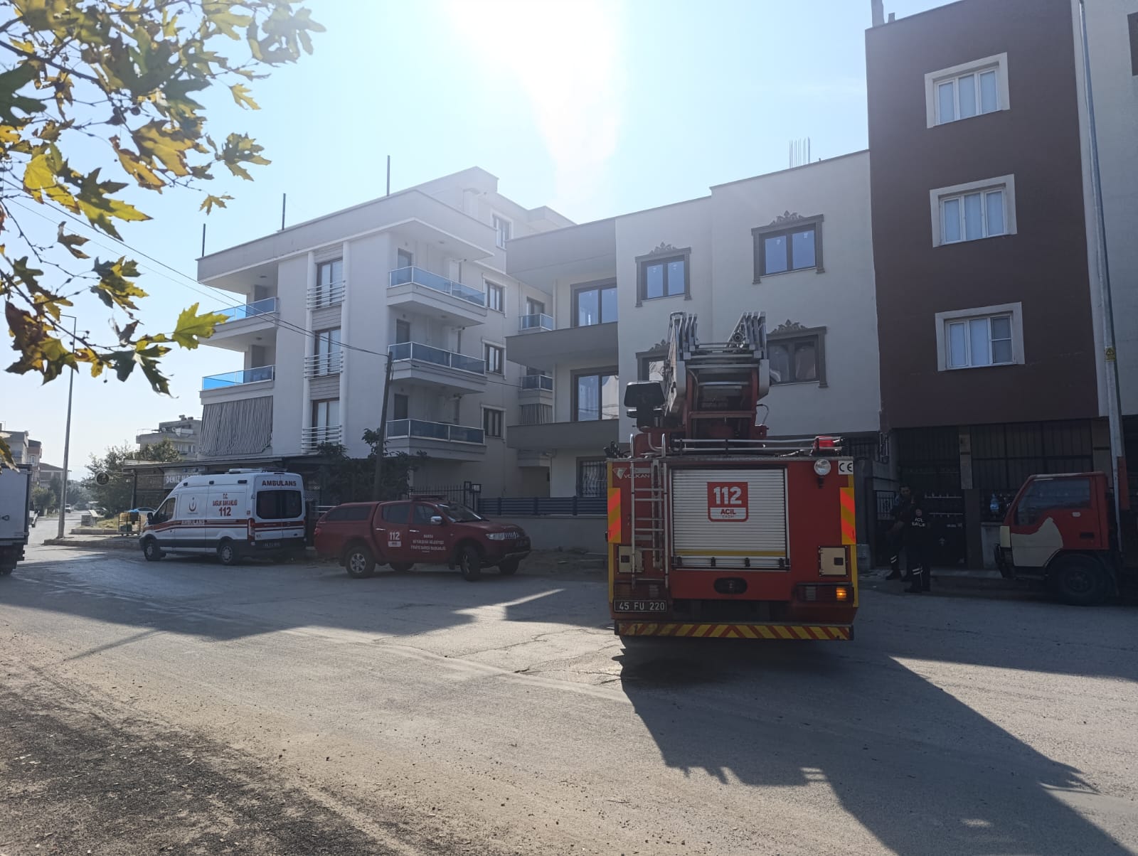 Turgutlu'da ekipleri alarma geçiren ihbar: Hastaneye kaldırıldı