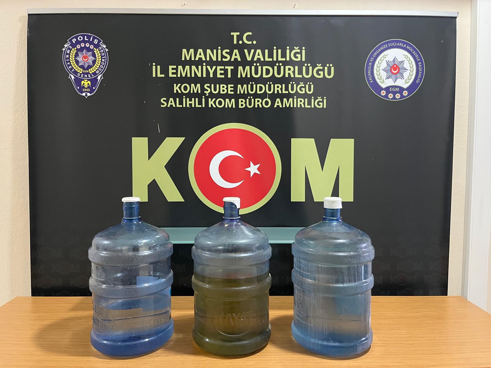 Turgutlu ve Salihli'de dev kaçak içki operasyonu: 4 gözaltı!