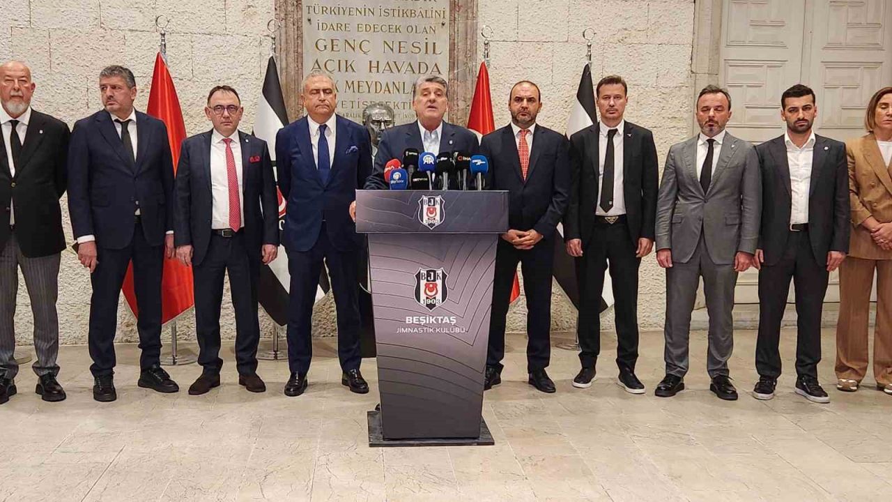 Beşiktaş başkanı Adalı: "Kim başkan olmak istiyorsa buyursun çıksın"