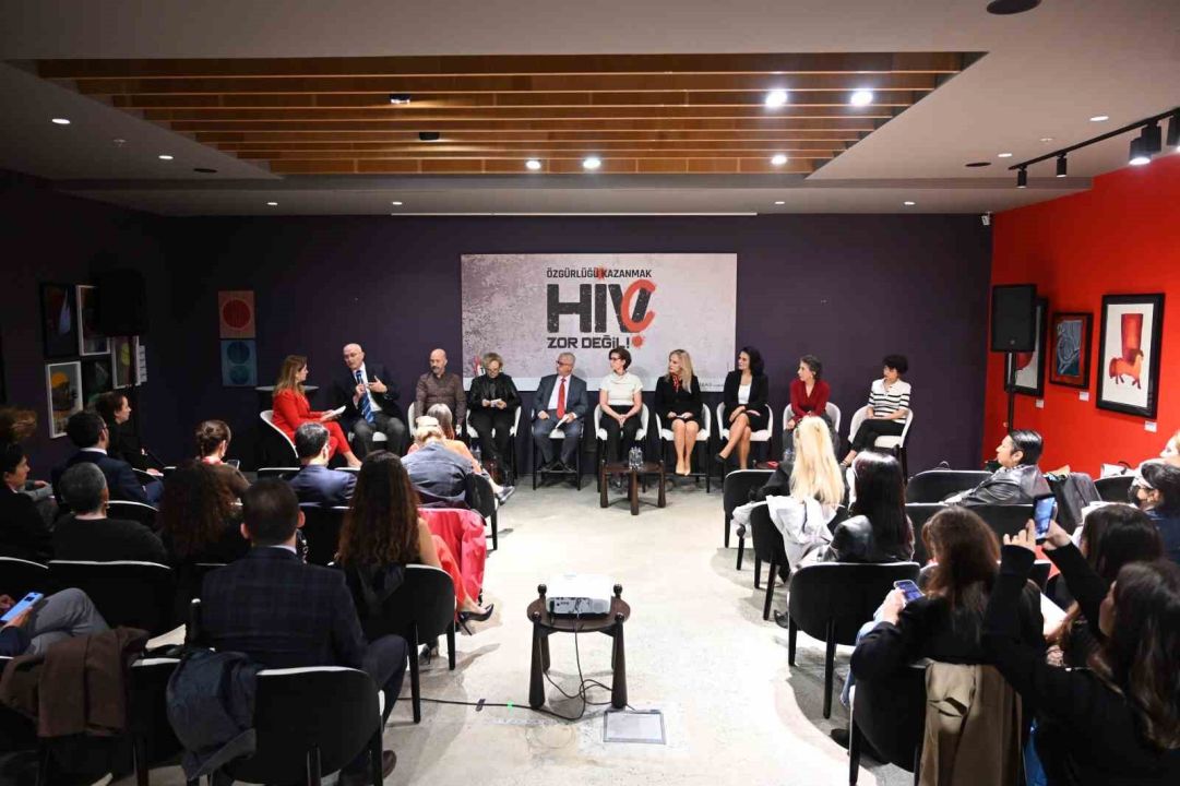 AIDS haftası öncesinde uzmanlar erken tanının önemine dikkat çekti