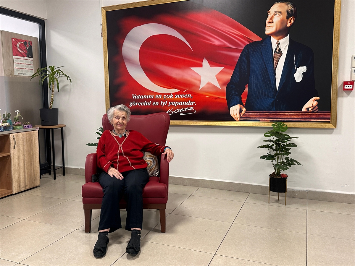 Turgutlulu asırlık çınar, "en hüzünlü kasım sabahını" unutamıyor