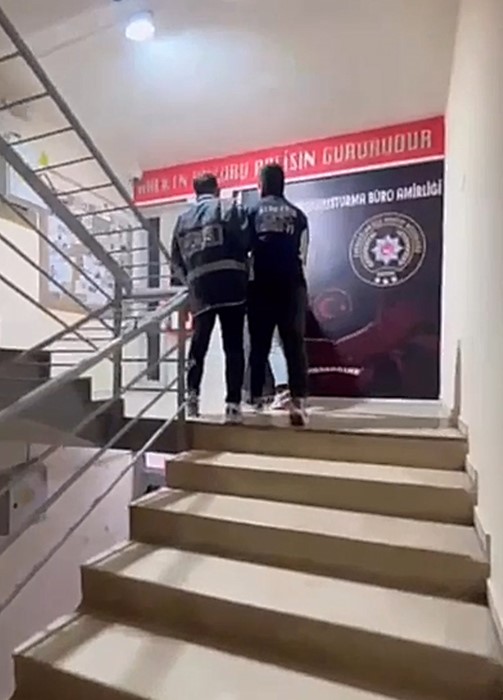 Kıyafet Değiştirdiler Ama Kaçamadılar: İzmir'de hırsız takibi
