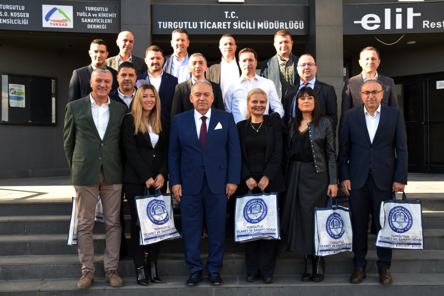 Başkan Aydın banka müdürleriyle buluştu!