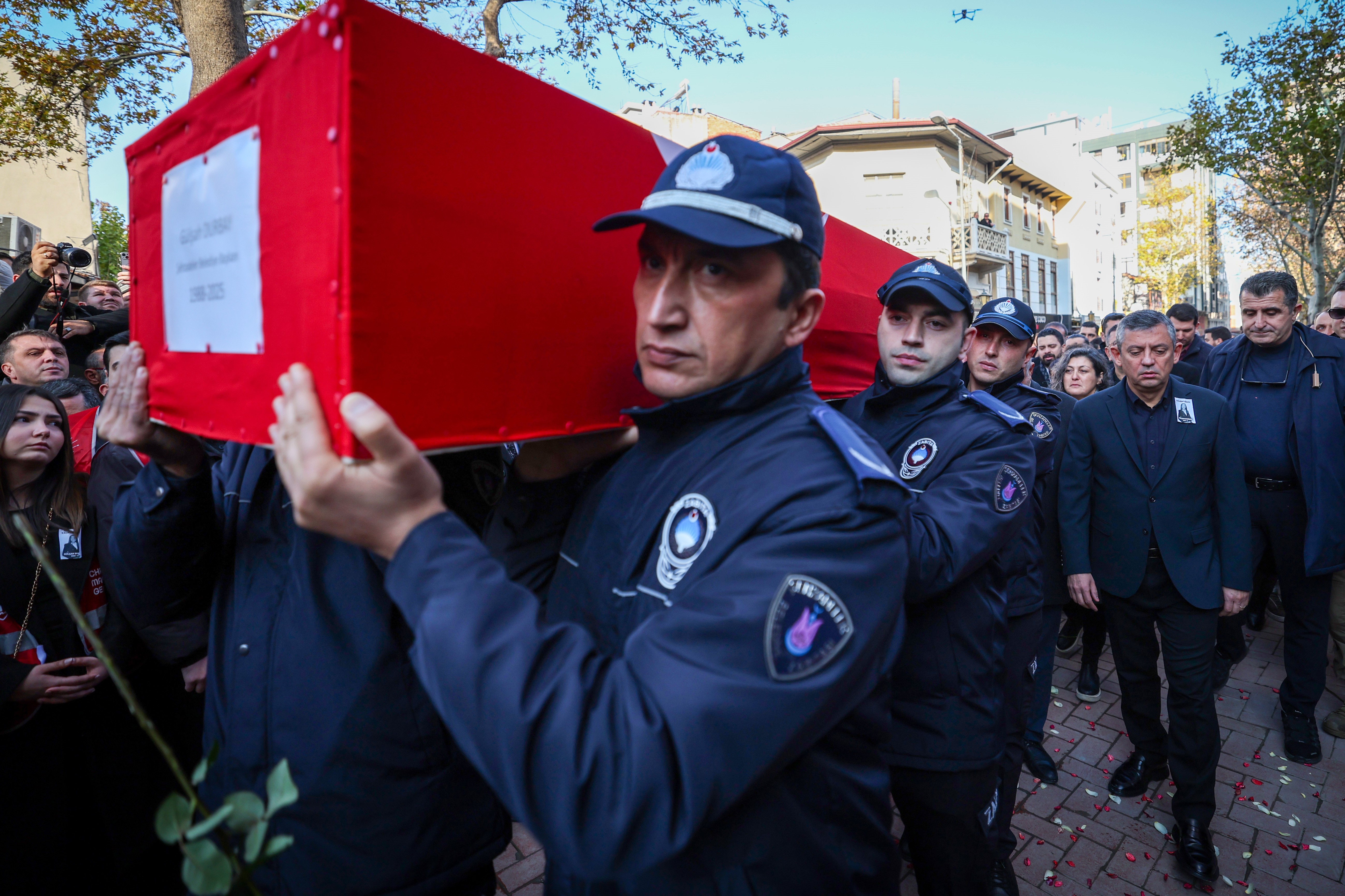 Başkan Gülşah Durbay’ı On Binler Uğurladı