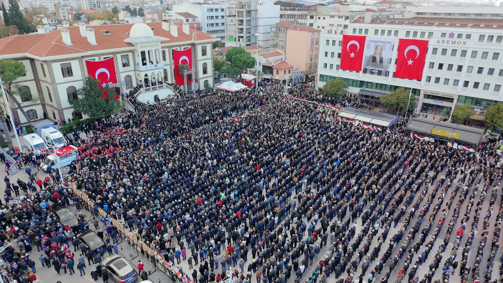 Başkan Gülşah Durbay’ı On Binler Uğurladı