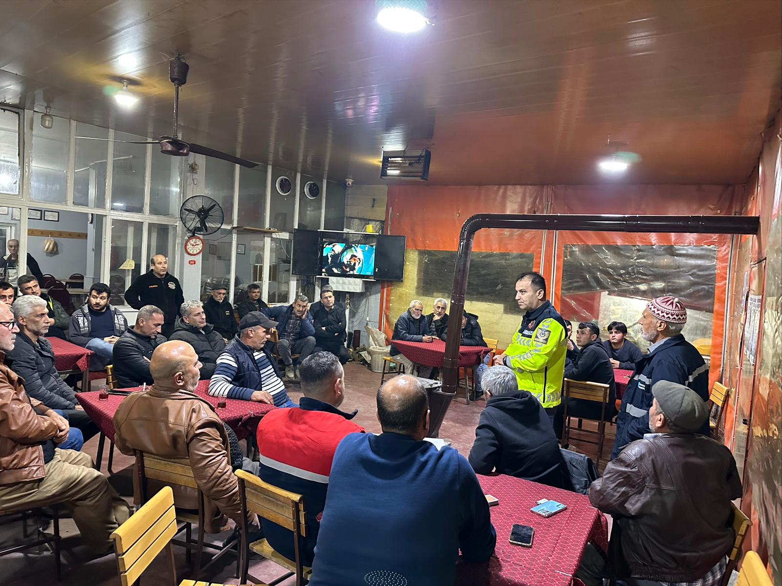 Turgutlu Jandarma'dan Kırsalda Kazaları Önleyecek Uyarılar
