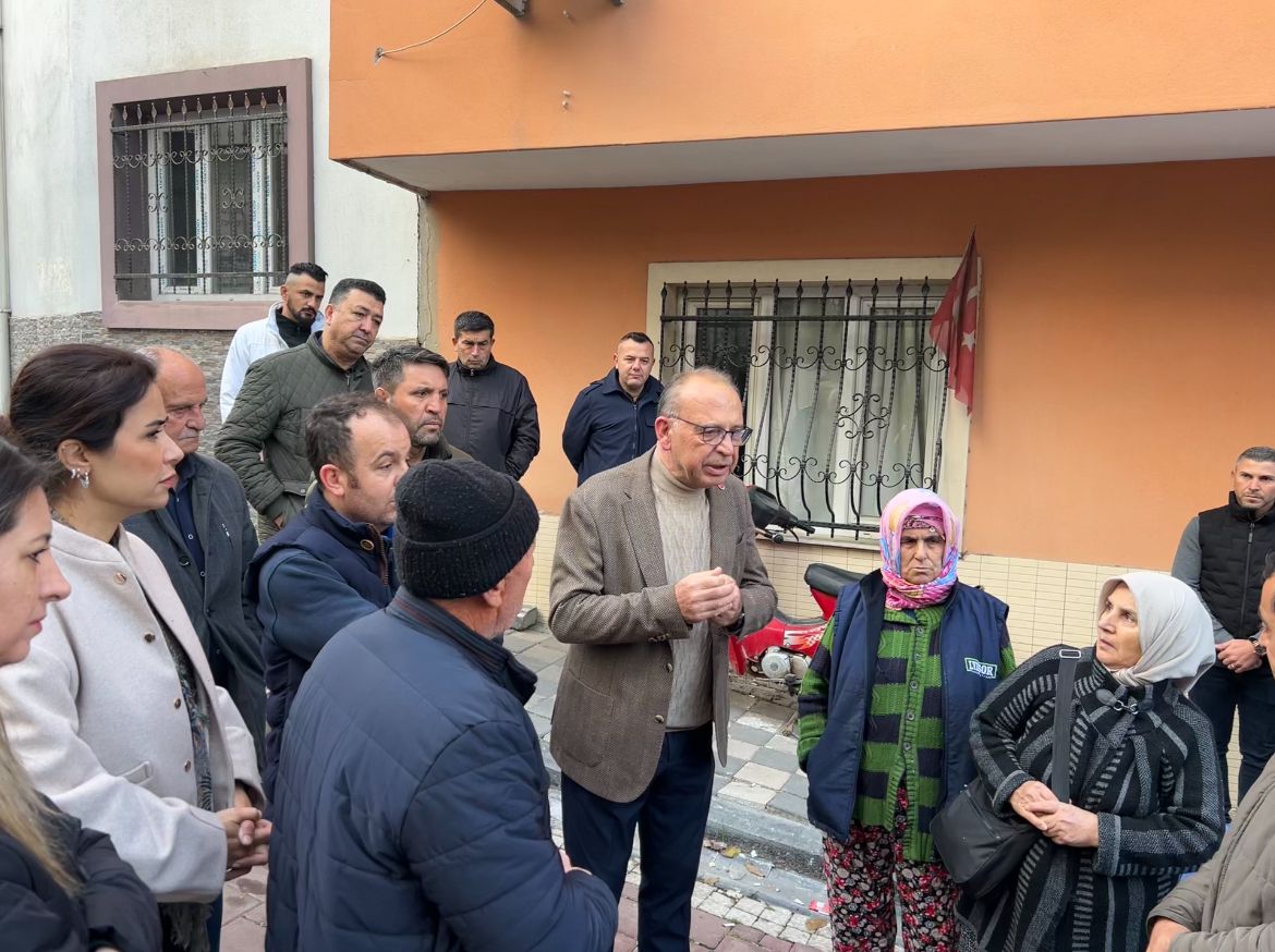 Turgutlu’da Tahliye Edilen Binalar Ekipler Tarafından İncelendi