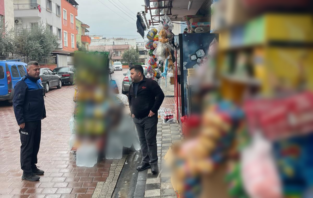 Turgutlu'da zabıta tek tek topladı!