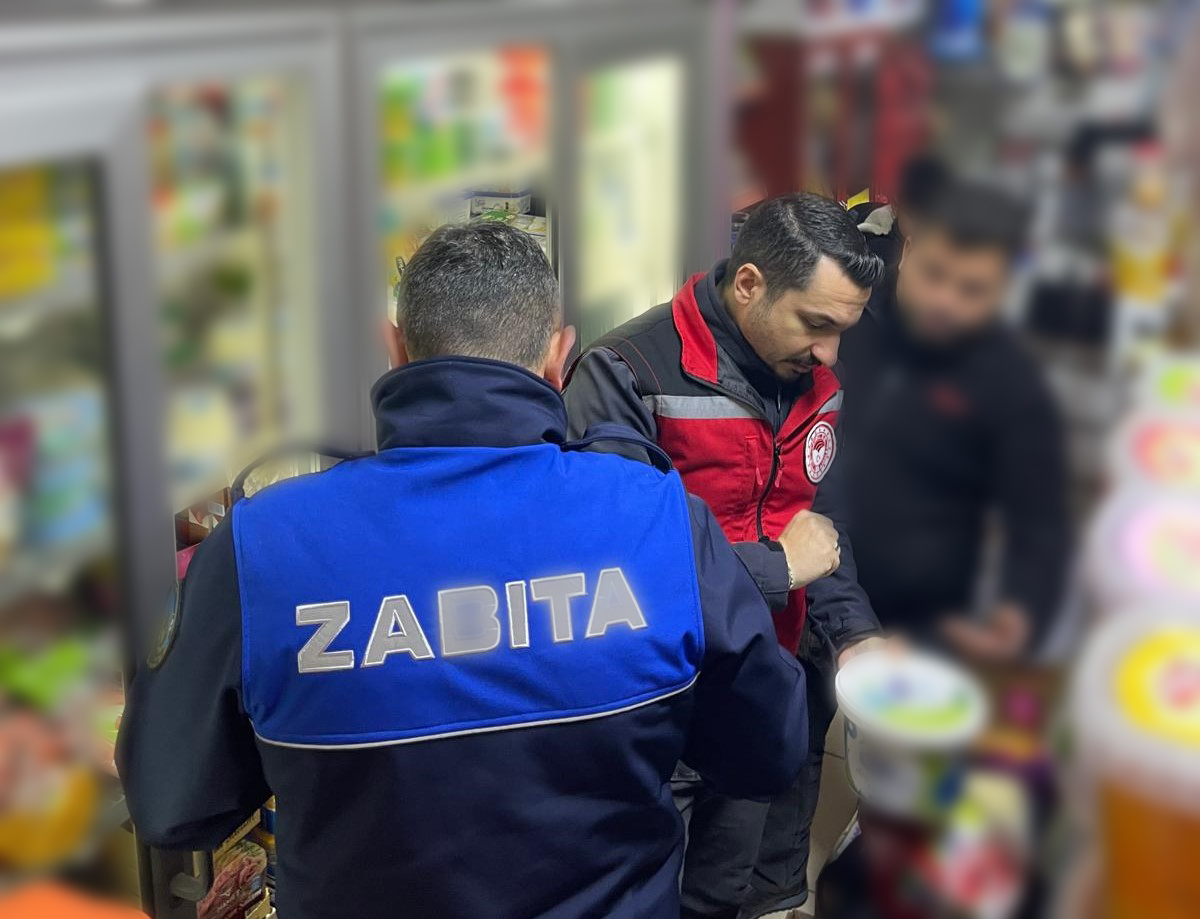Turgutlu'da zabıta tek tek topladı!
