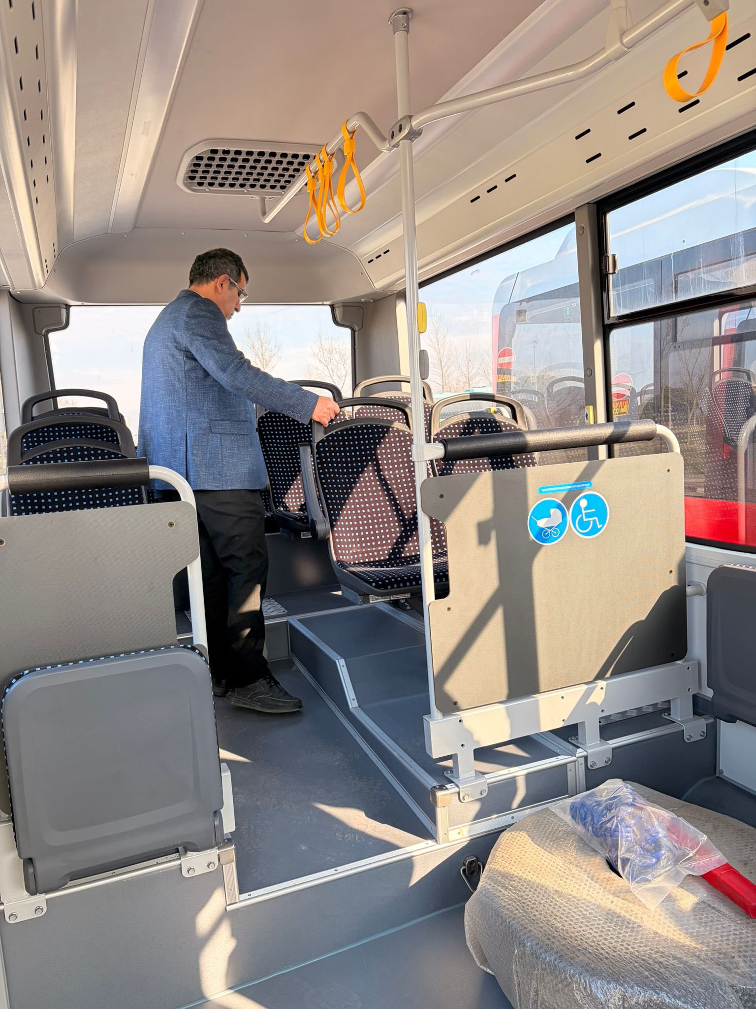 Büyükşehir’den Turgutlu’ya 2 yeni toplu ulaşım aracı