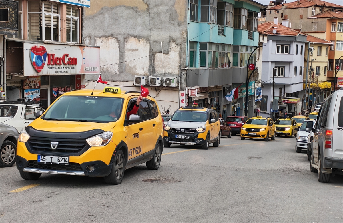 Taksicilerden Türk bayrağına saldırıya tepki!