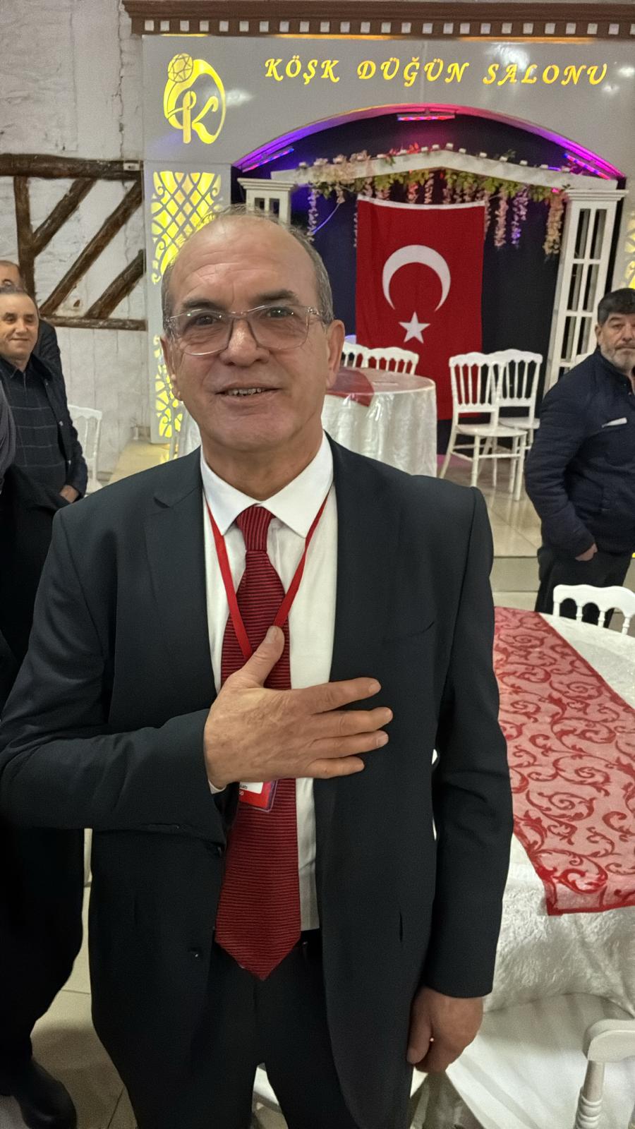 Elektrikçiler Odasında kazanan Sabri Toker!