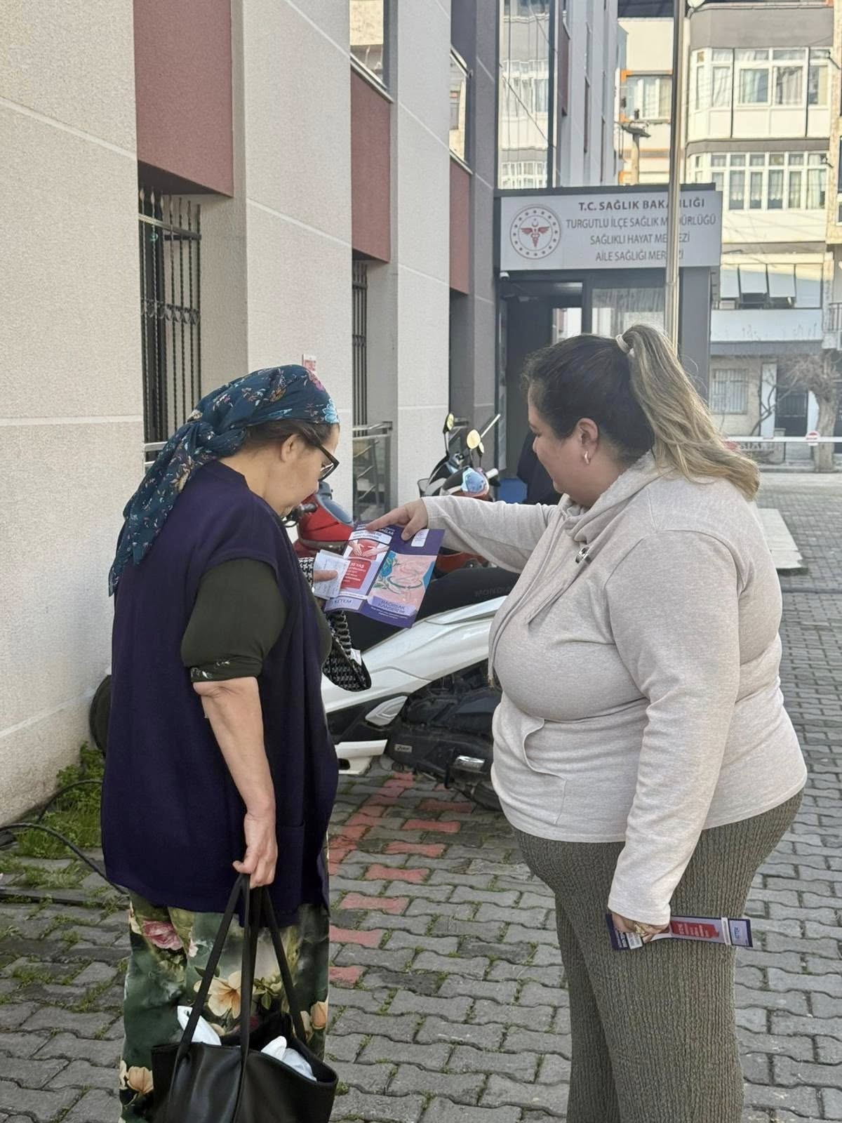 Turgutlu İlçe Sağlık'tan 'Dünya Kanser Günü' Farkındalık Çalışmaları
