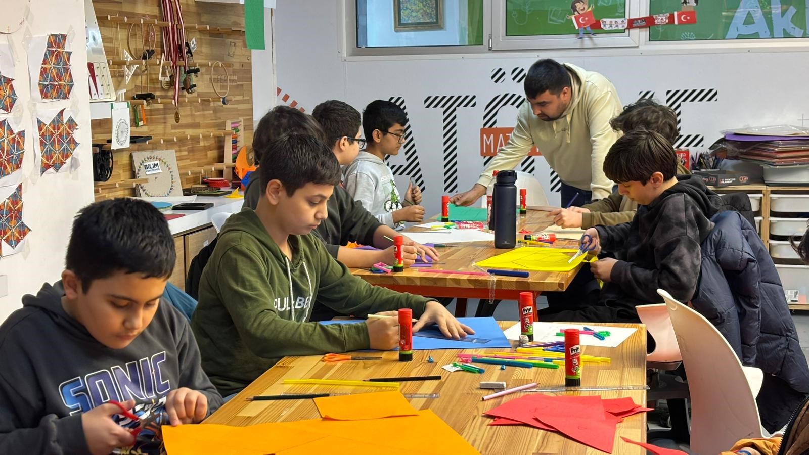 Manisa’da Bilim Dolu Ara Tatil: 6 Bin 789 Öğrenci ve Veli Bilimle Tanıştı