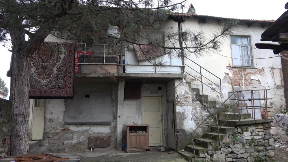 "Markete gidiyorum" dedi, sırra kadem bastı.. Anneden yürek yakan çağrı